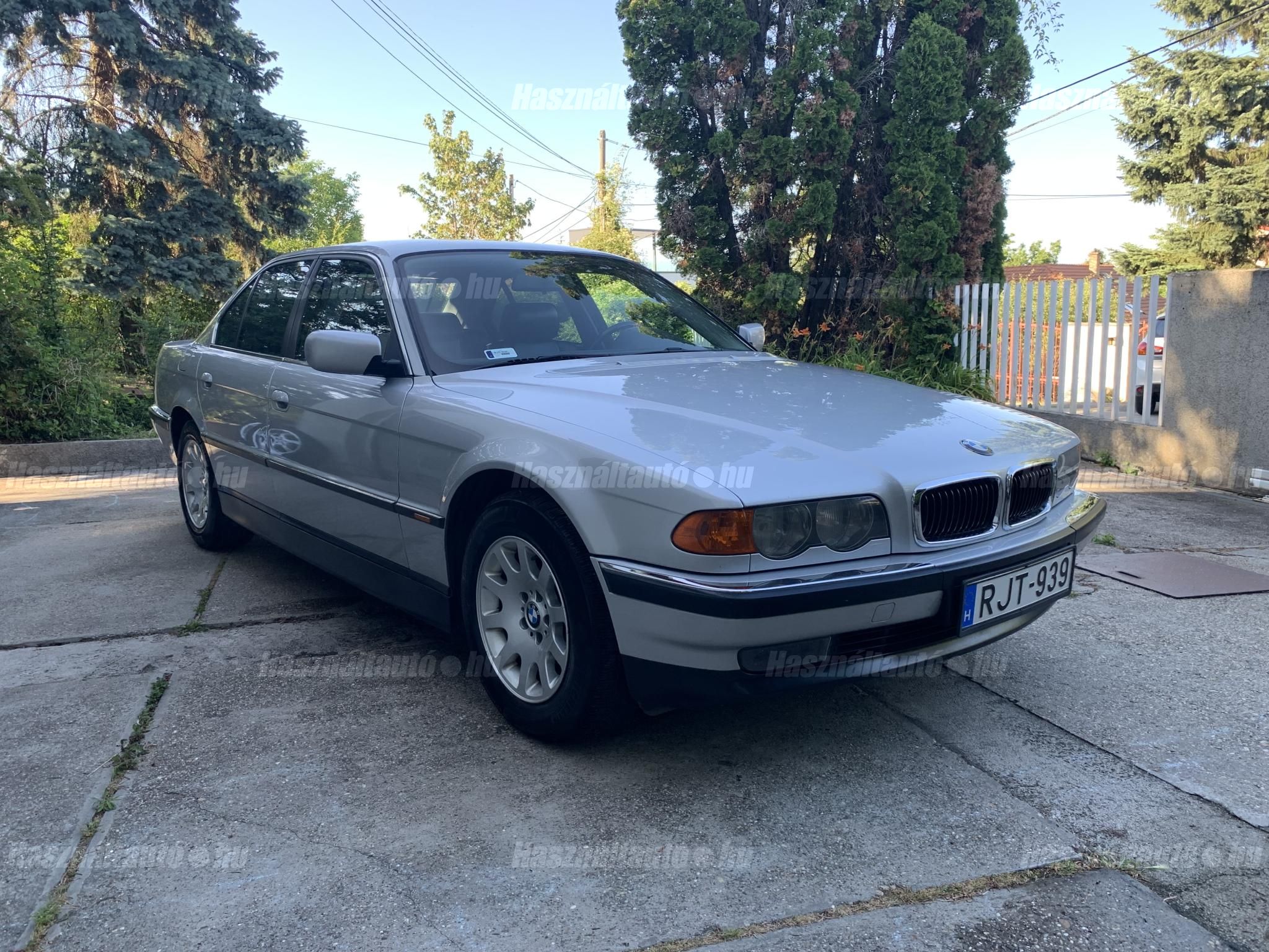 BMW 728 2000/6 - 1