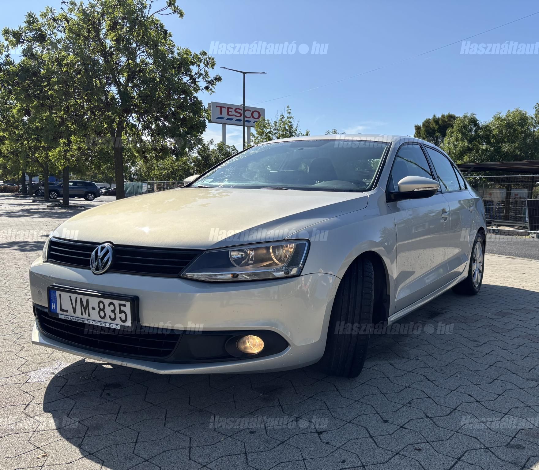 VOLKSWAGEN JETTA VI 2011/3 - 1
