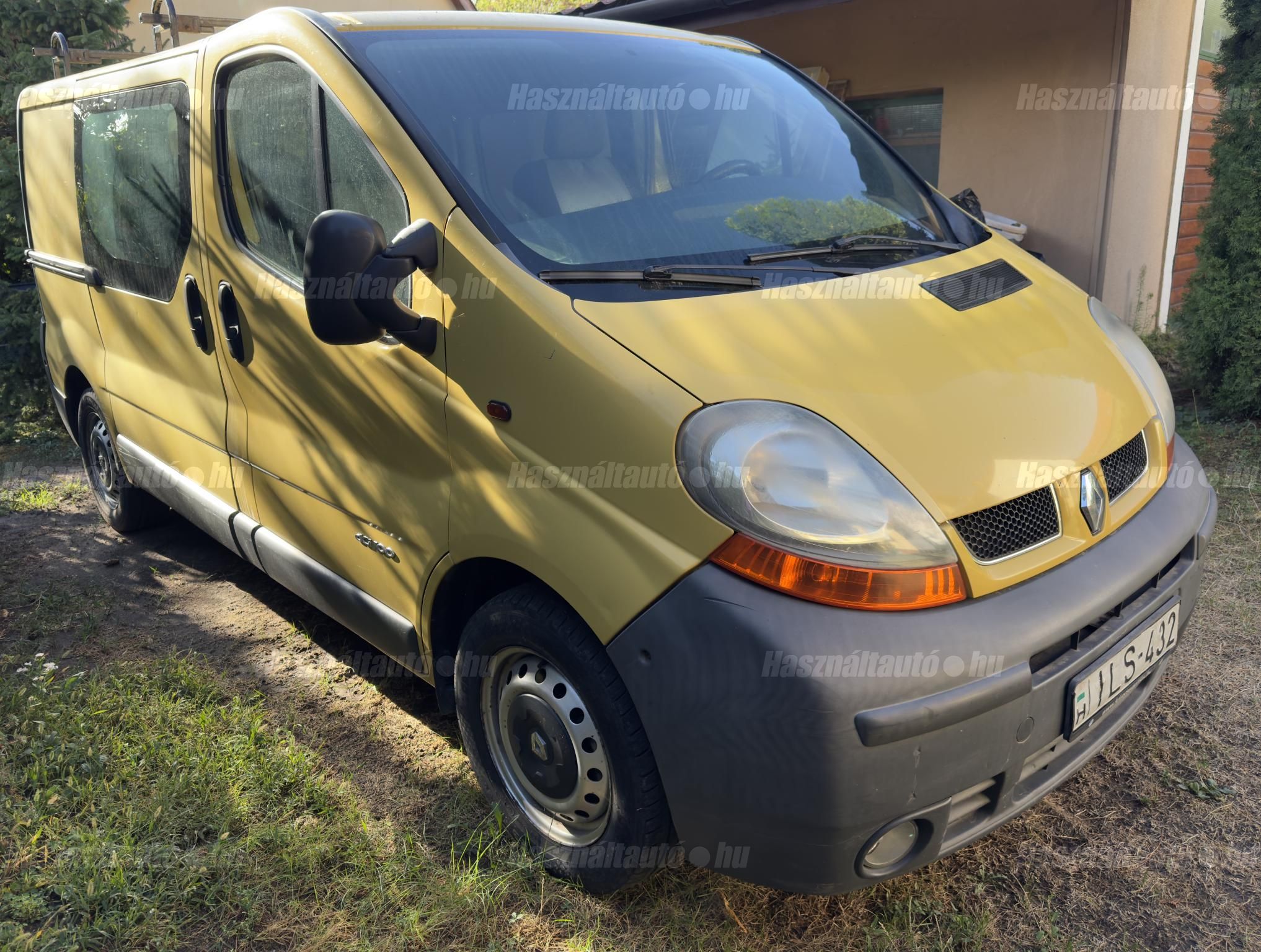 RENAULT TRAFIC 2002/12 - 1