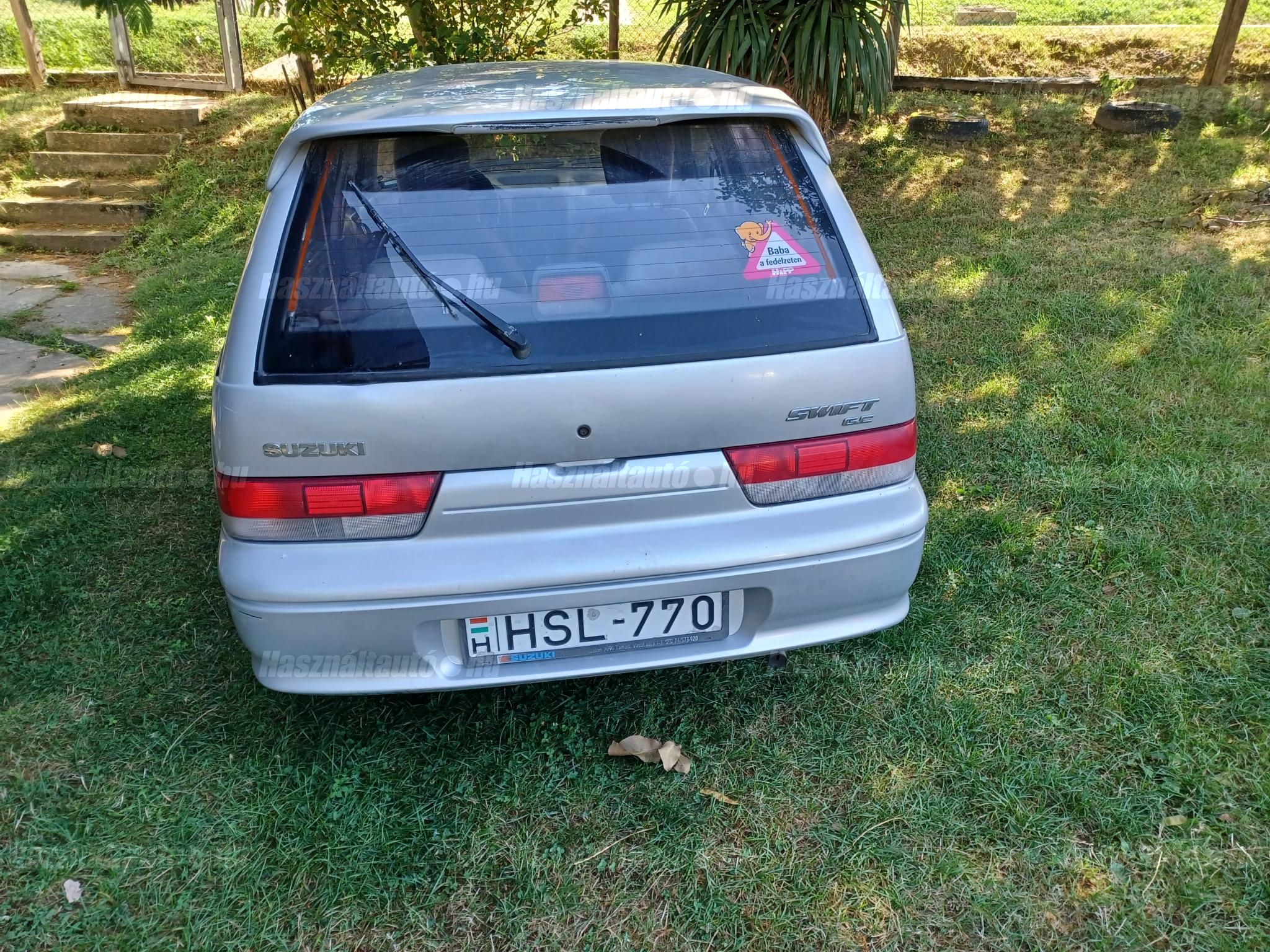 SUZUKI SWIFT 2001 - 1
