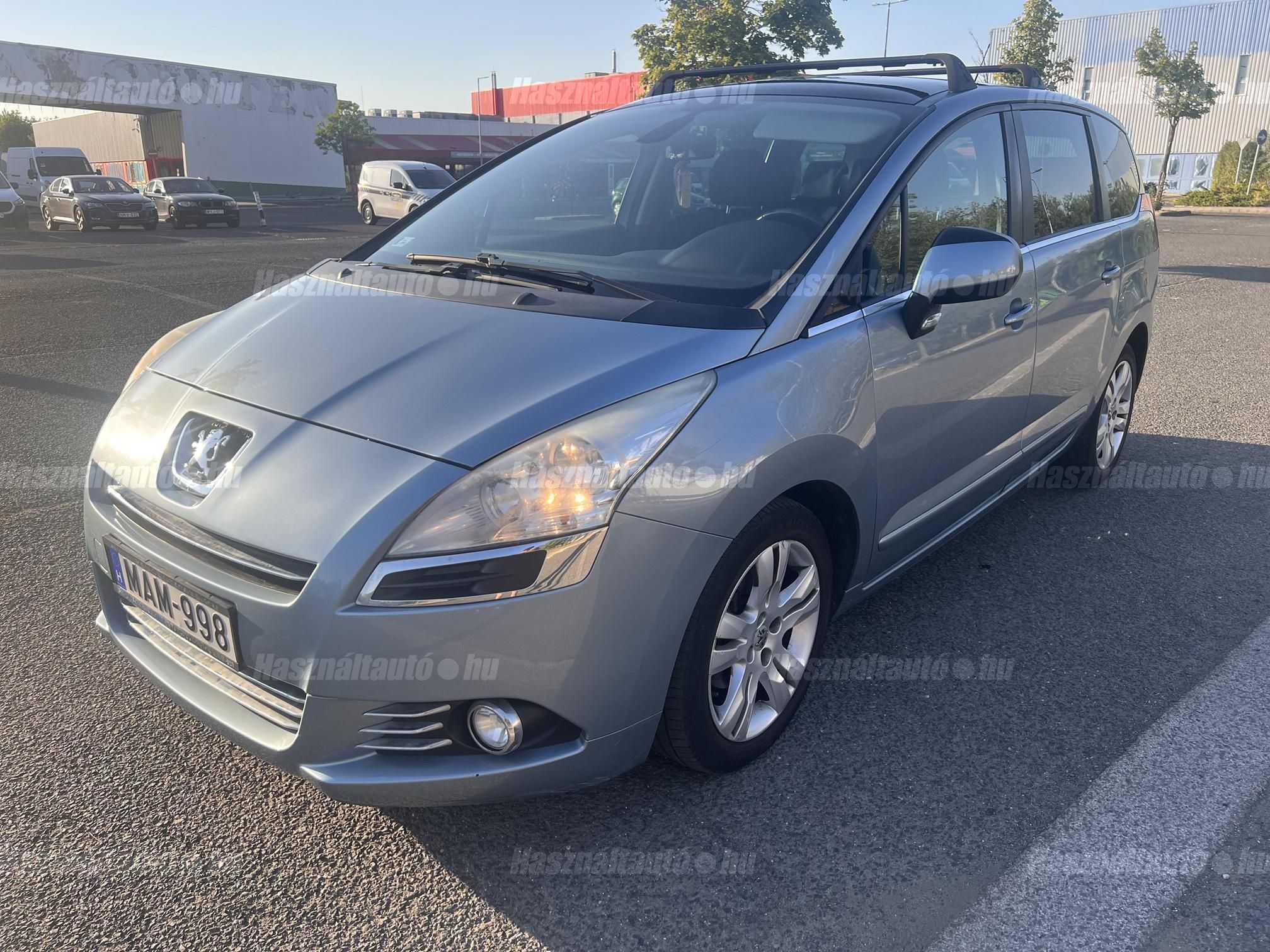 PEUGEOT 5008 2012/3 - 1