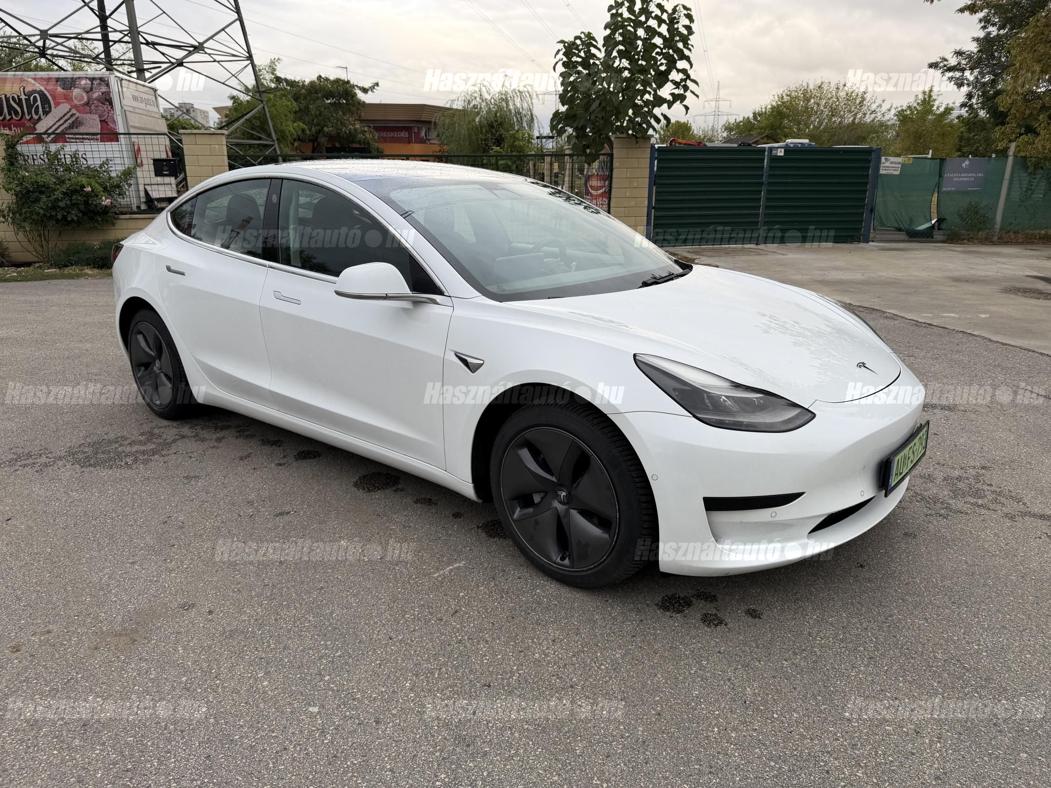 TESLA MODEL 3 2020/12 - 1