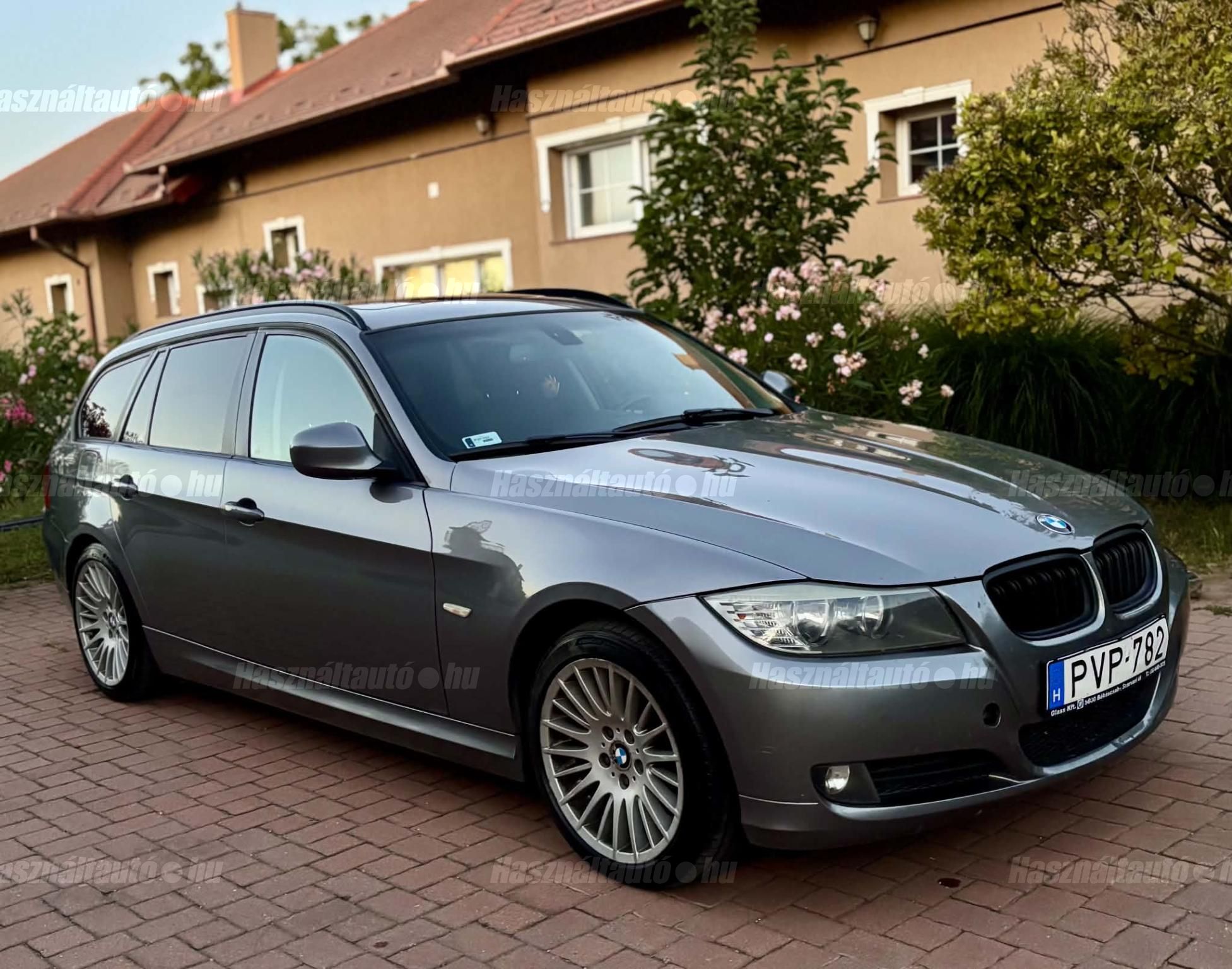 BMW 320 2010/3 - 1