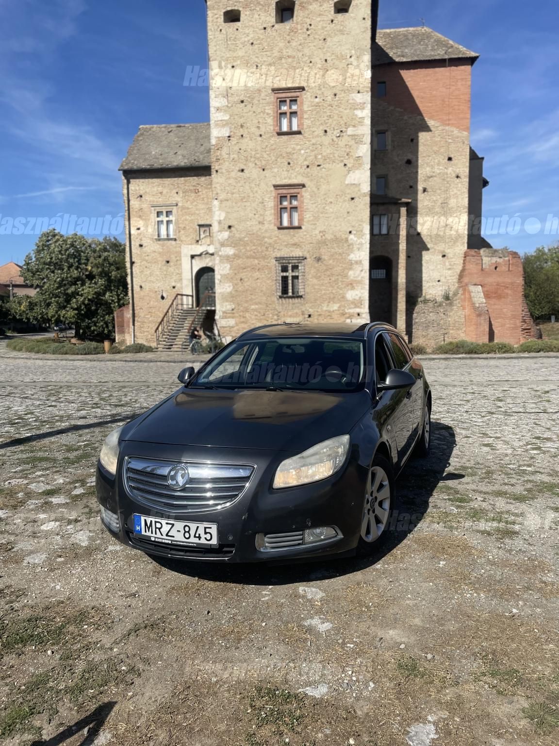 OPEL INSIGNIA 2010 - 1