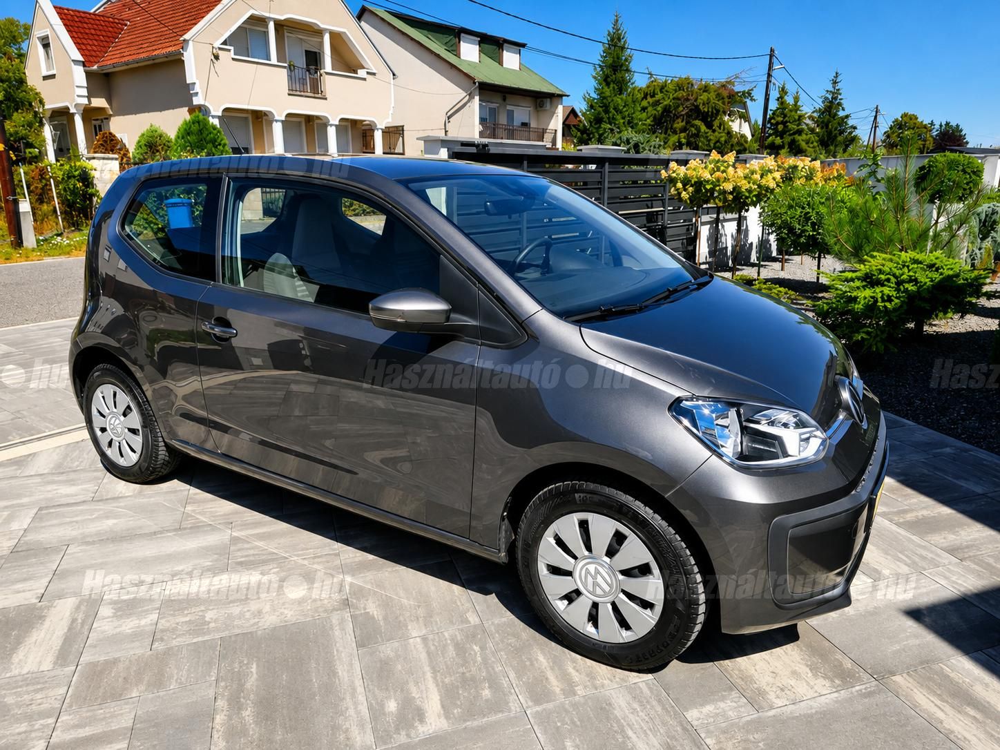 VOLKSWAGEN UP 2023/8 - 1