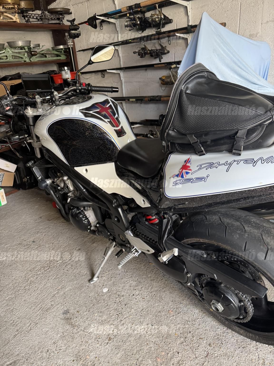 TRIUMPH DAYTONA 955I 2004/7 - 1