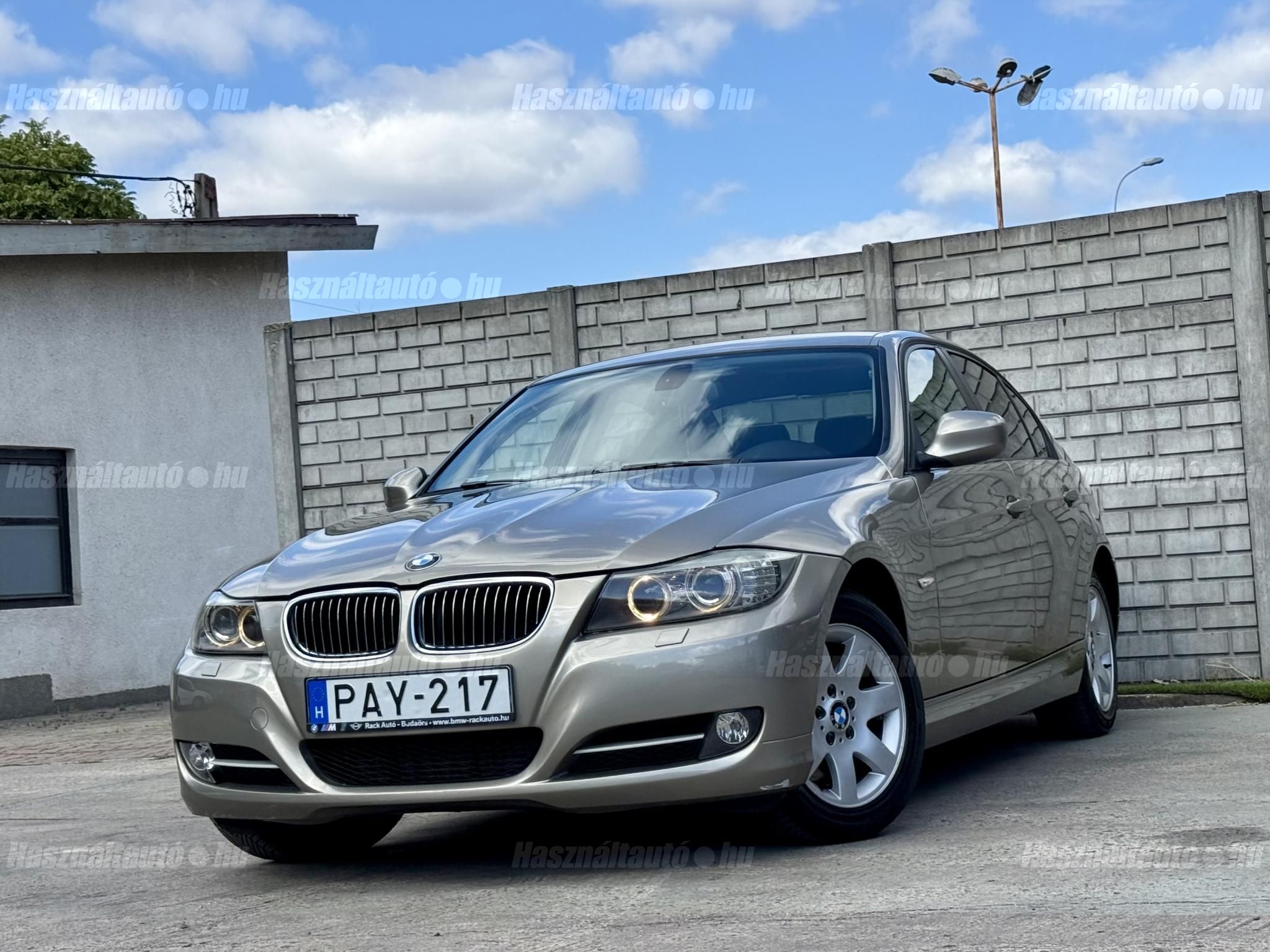 BMW 320 2011/6 - 1