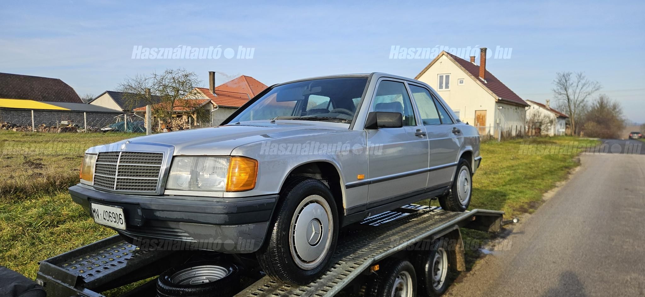 MERCEDES-BENZ 190 1986/7 - 1