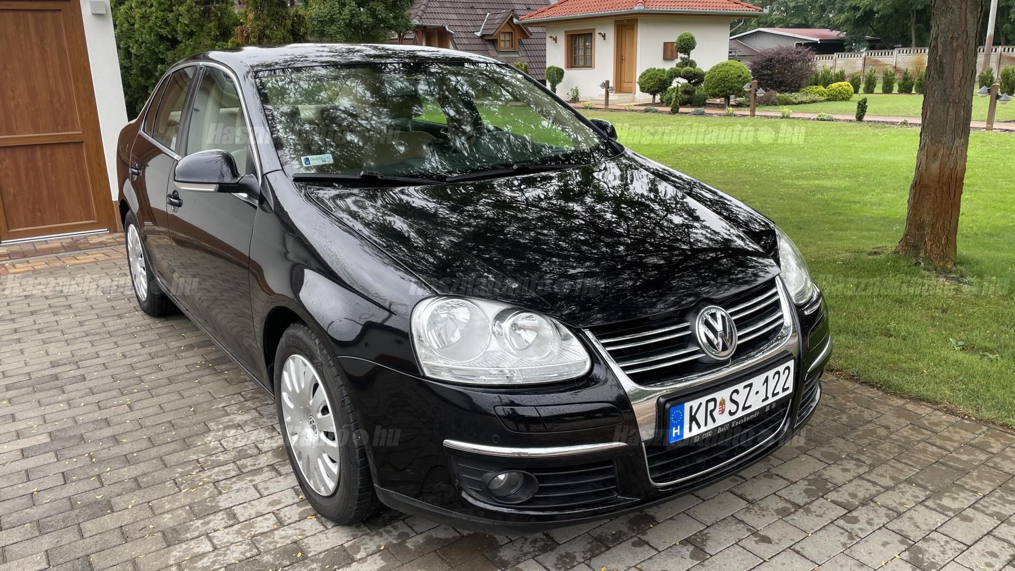 VOLKSWAGEN JETTA 2008/8 - 1