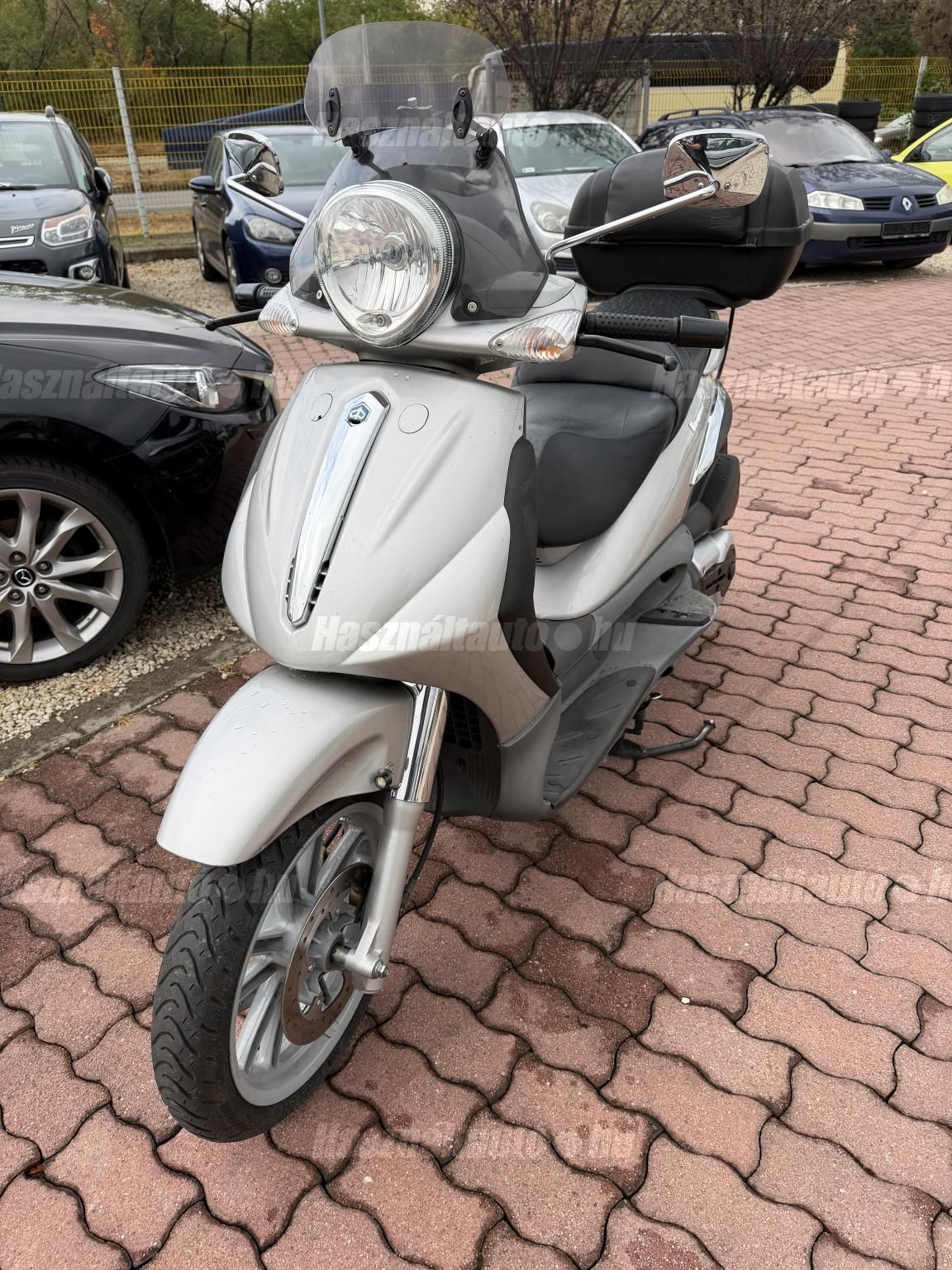 PIAGGIO BEVERLY 500 2003 - 1