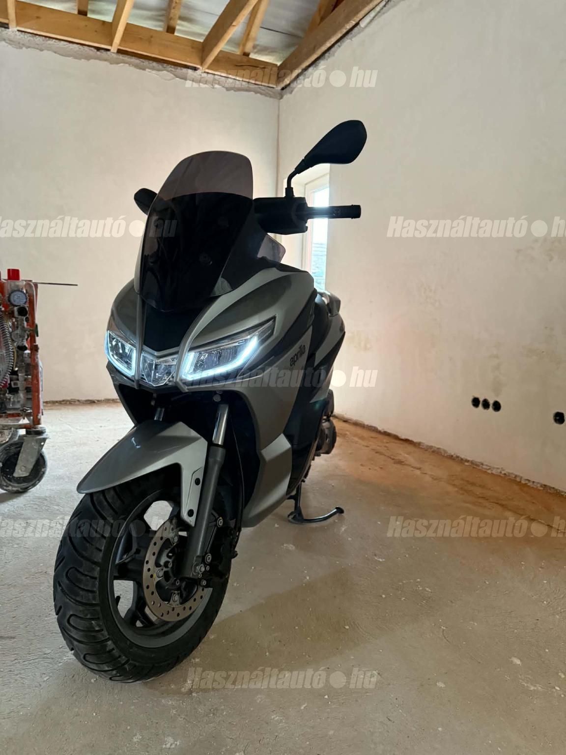 APRILIA SXR 50 2023/1 - 1