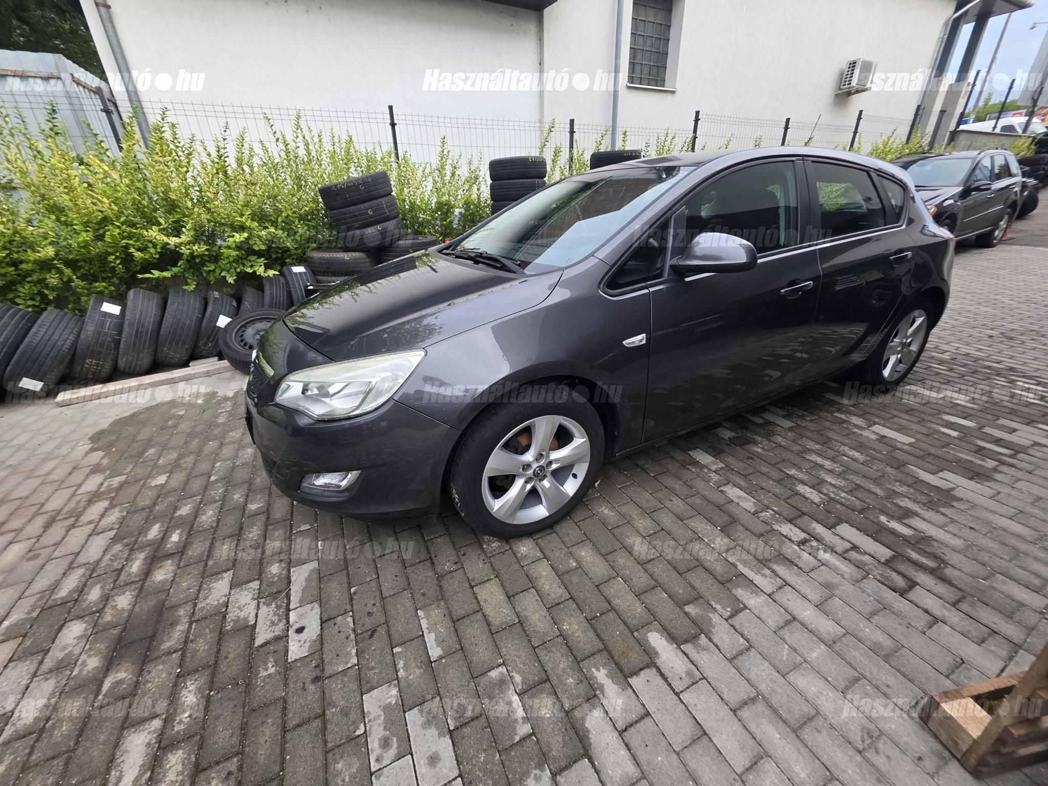 OPEL ASTRA J 2009/12 - 1