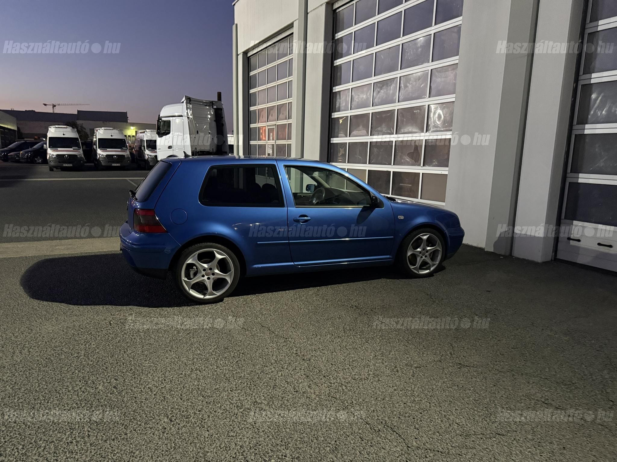 VOLKSWAGEN GOLF IV 2000/9 - 1