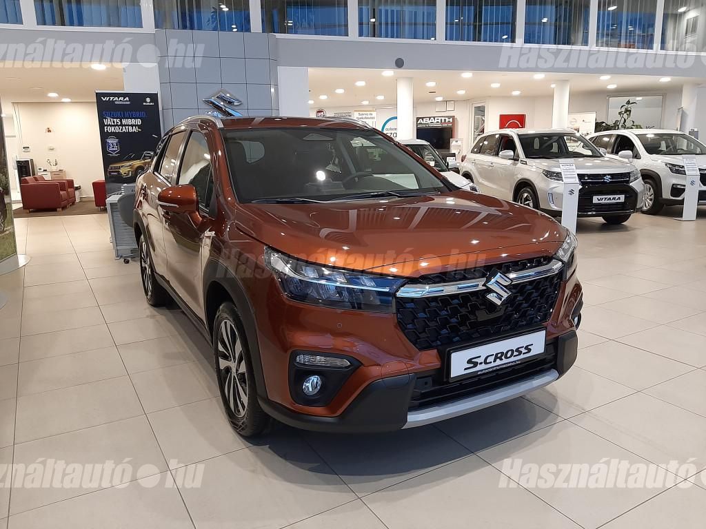 SUZUKI S-CROSS 2026 - 1