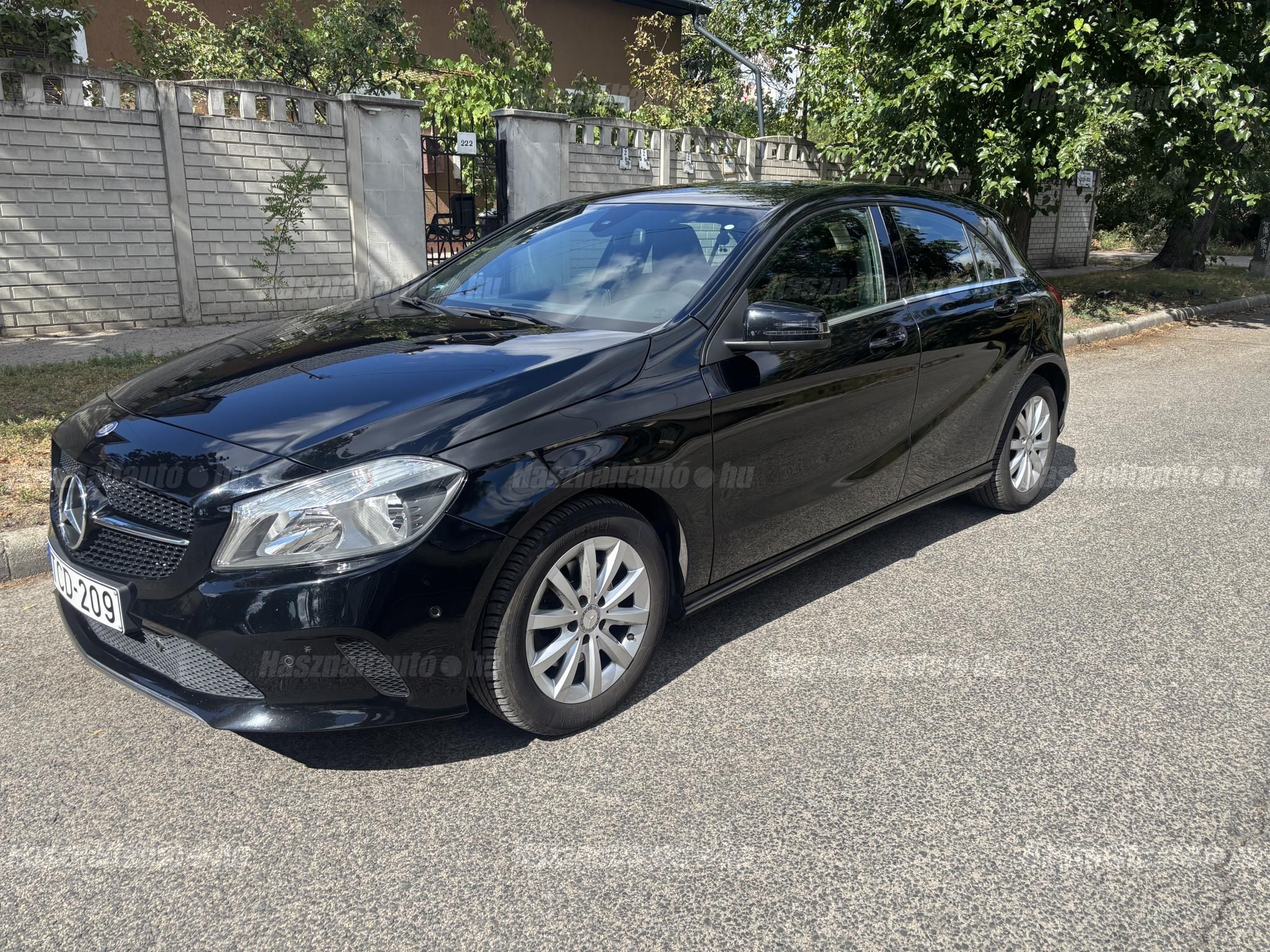MERCEDES-BENZ A 180 2015/12 - 1