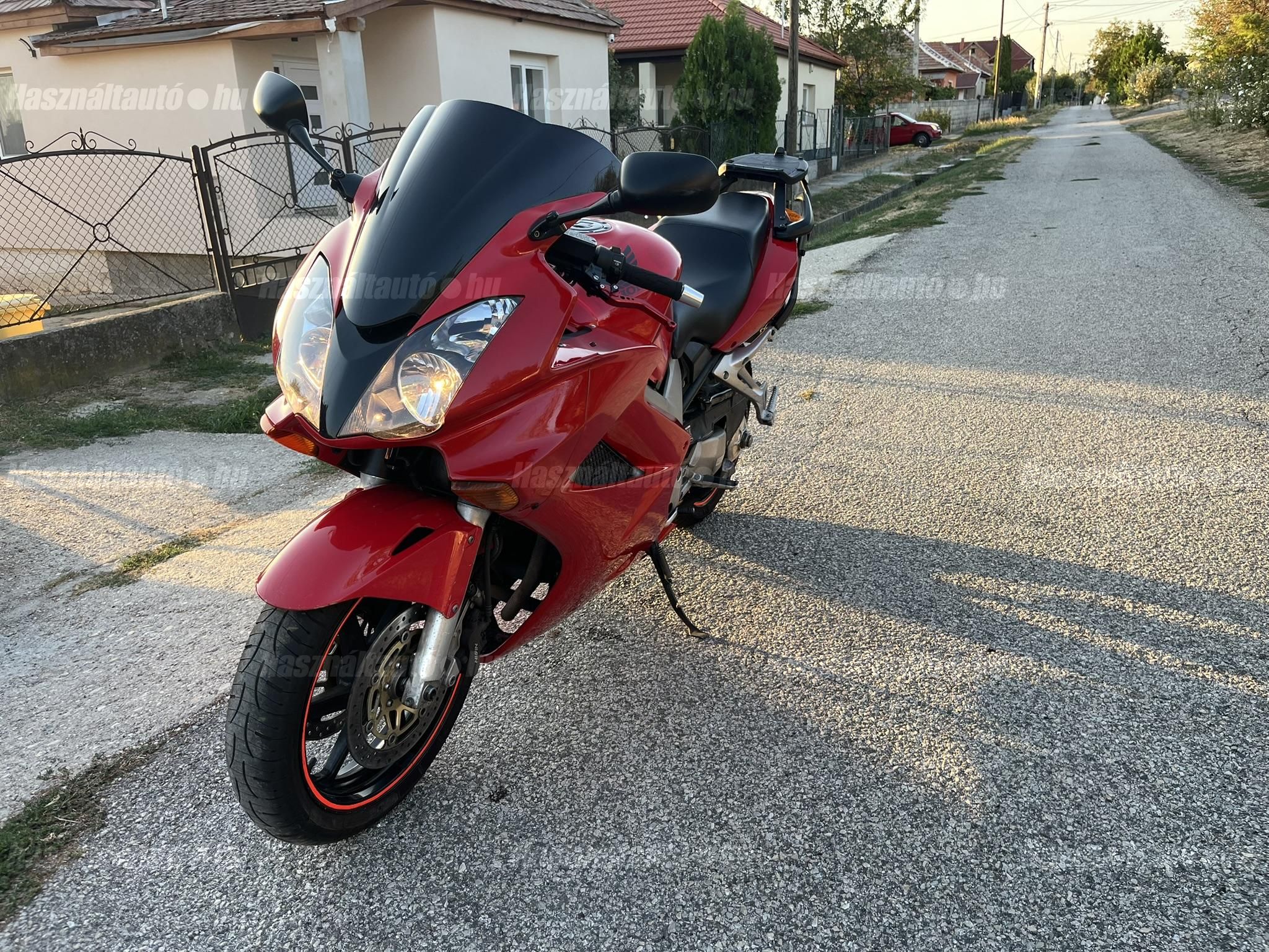 HONDA VFR 800 2003/7 - 1