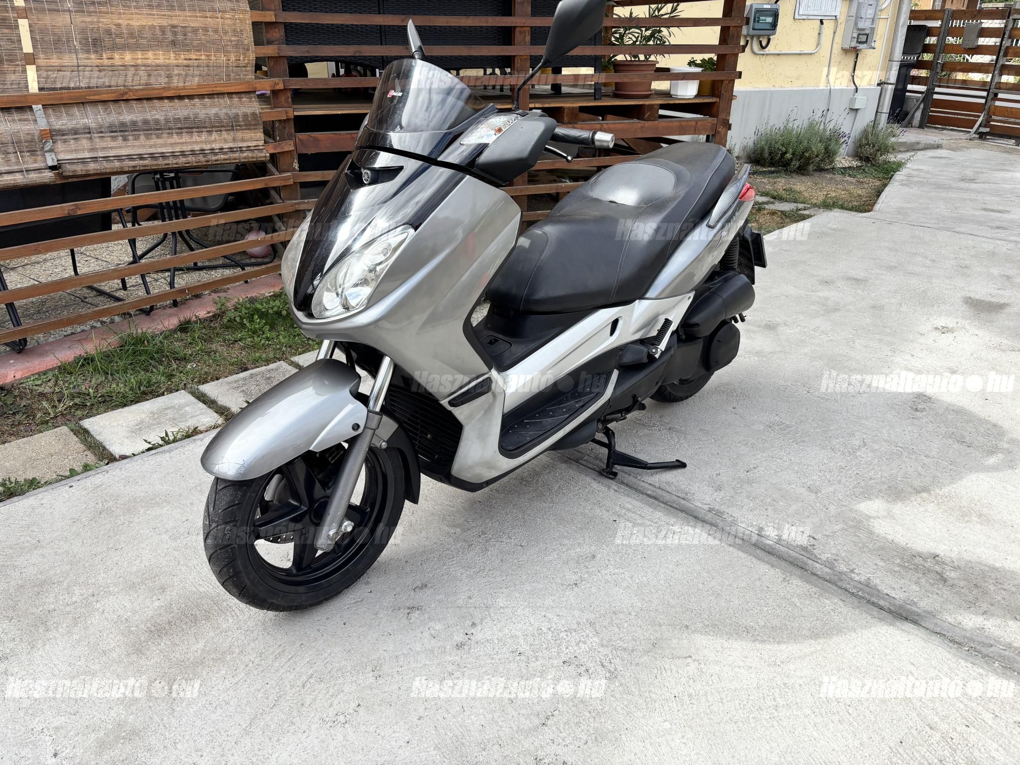 YAMAHA X-MAX 250 2006/6 - 1