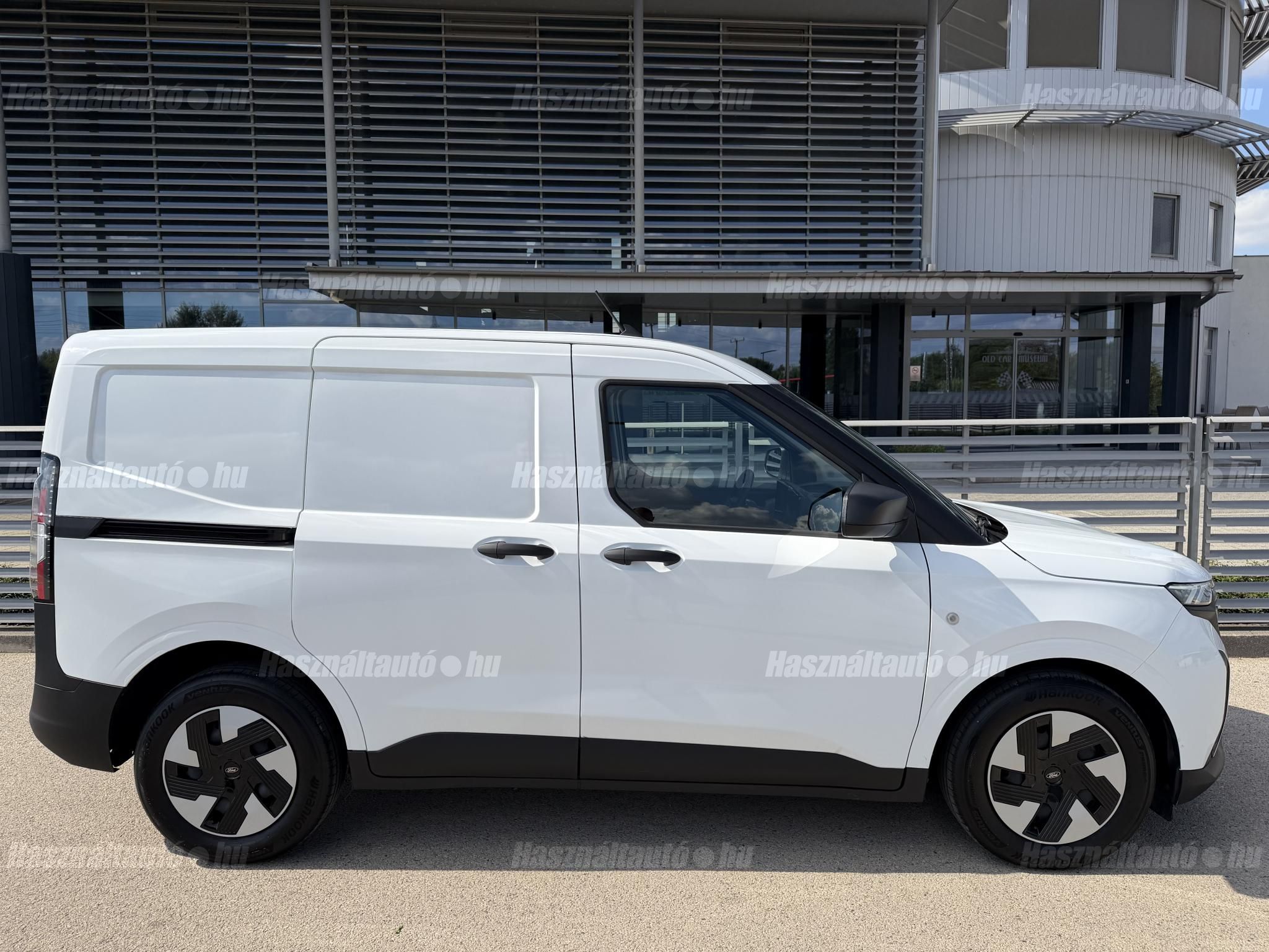 FORD COURIER 2025/7 - 1