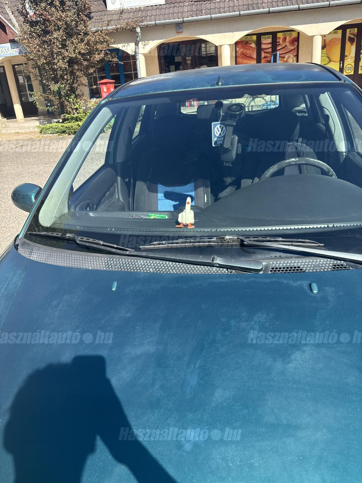 FORD FOCUS 2000/6 - 1