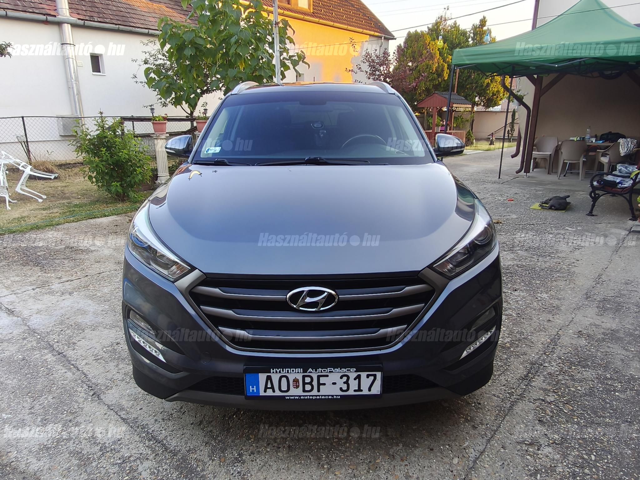 HYUNDAI TUCSON 2015/12 - 1