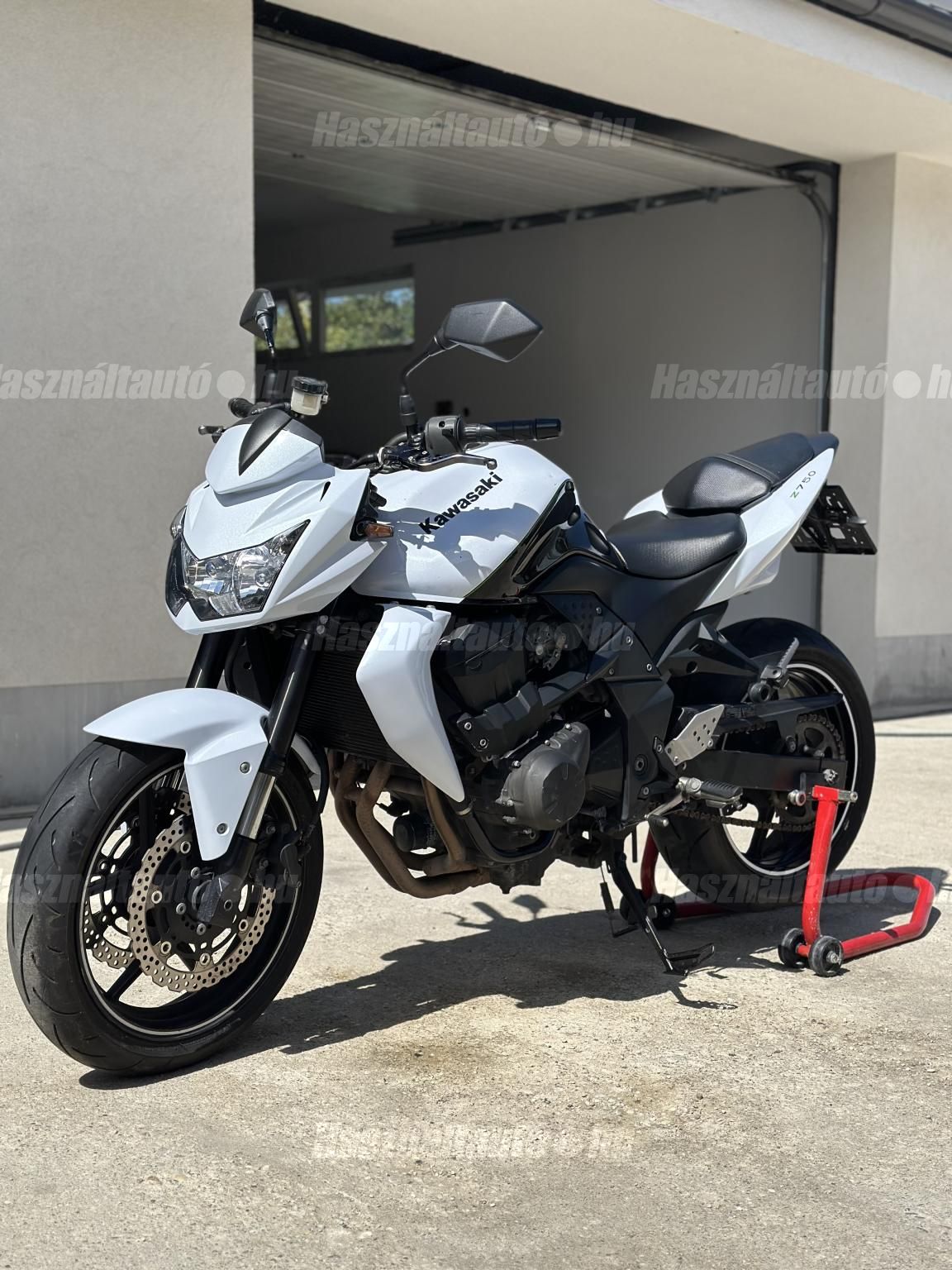 KAWASAKI Z 750 2008/9 - 1
