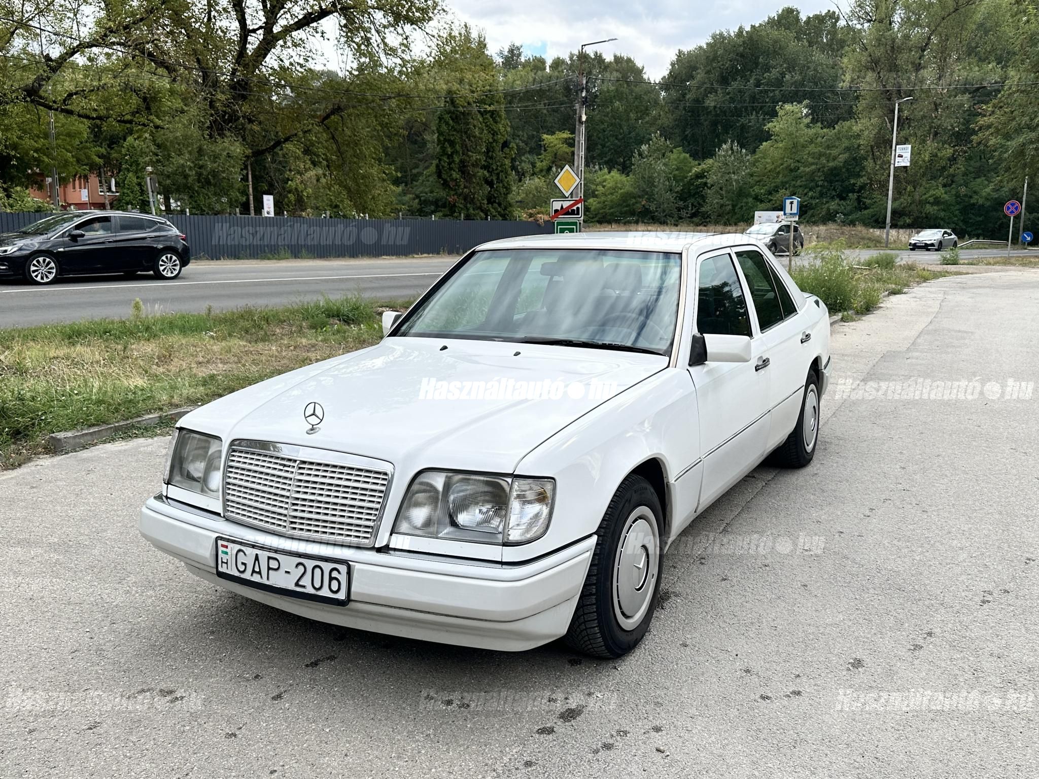 MERCEDES-BENZ W 124 1994 - 1