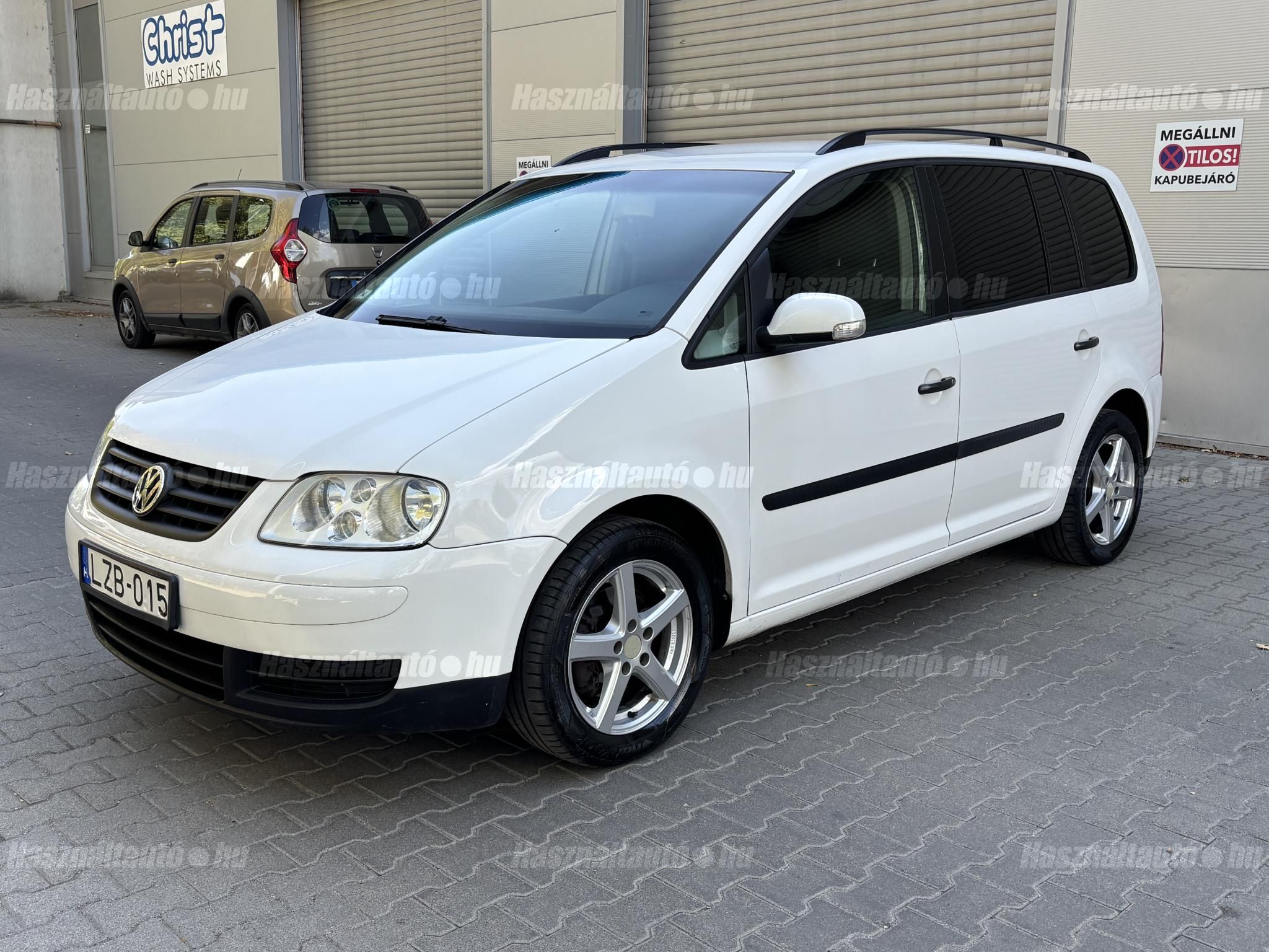 VOLKSWAGEN TOURAN 2004/1 - 1