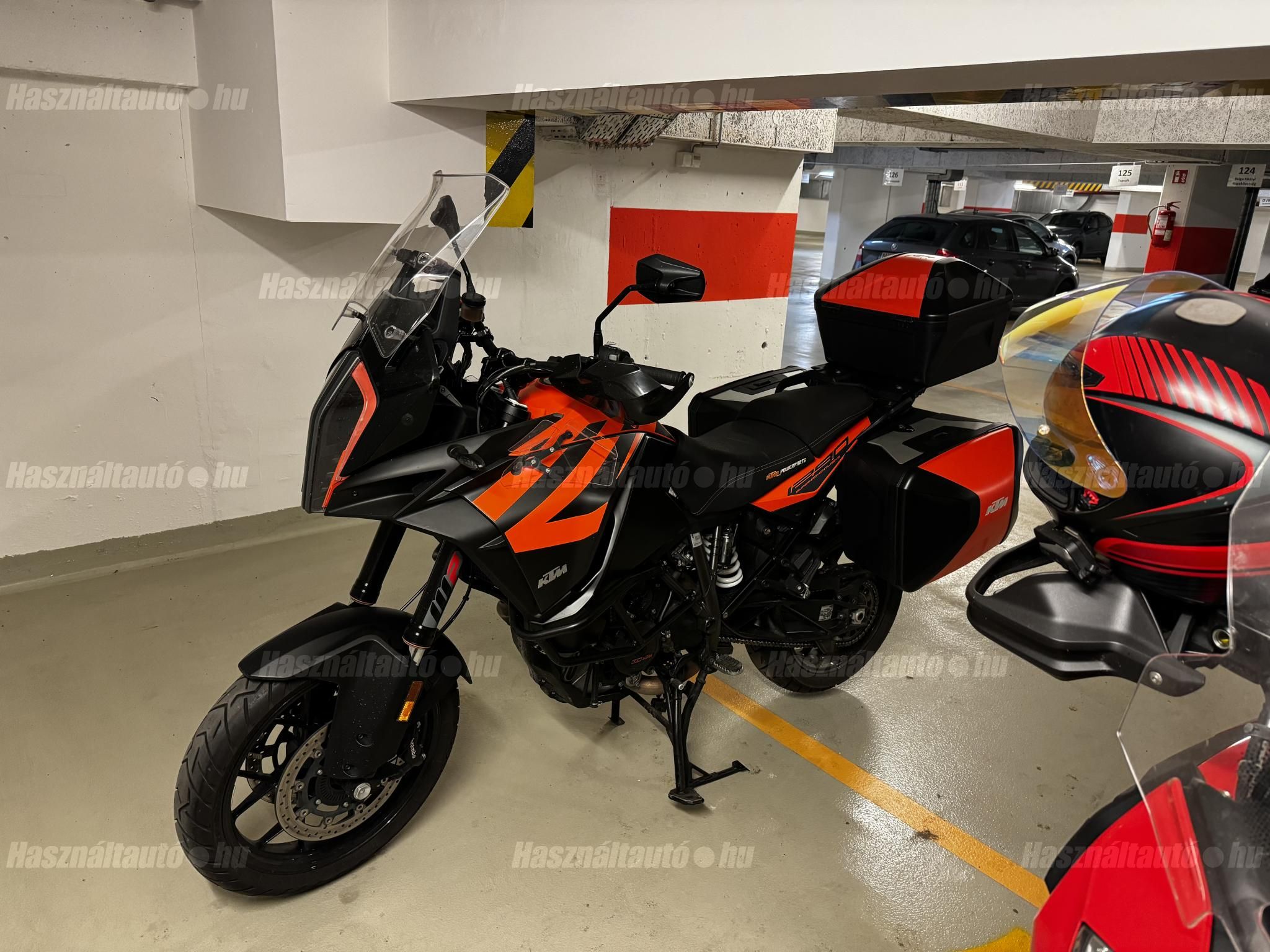 KTM 1290 SUPER ADVENTURE S 2020/4 - 1