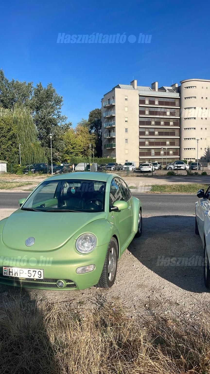 VOLKSWAGEN NEW BEETLE 2001 - 1