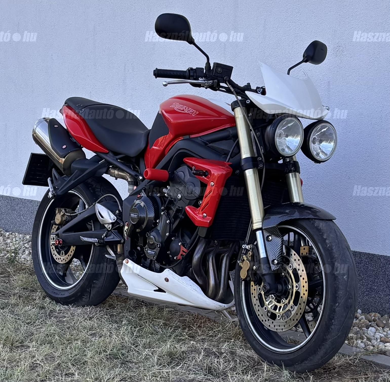 TRIUMPH STREET TRIPLE 675 2008/6 - 1