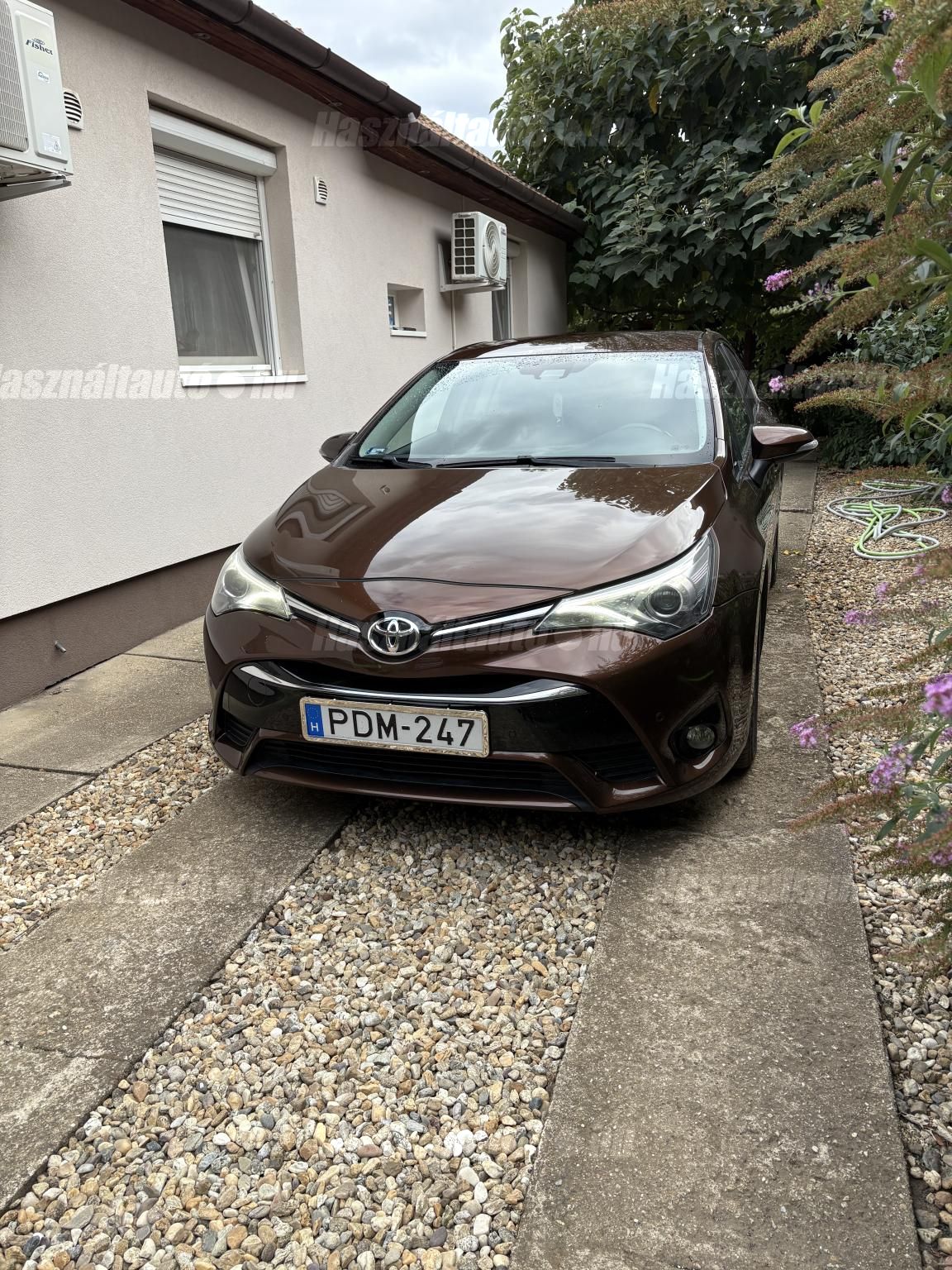 TOYOTA AVENSIS 2015 - 1