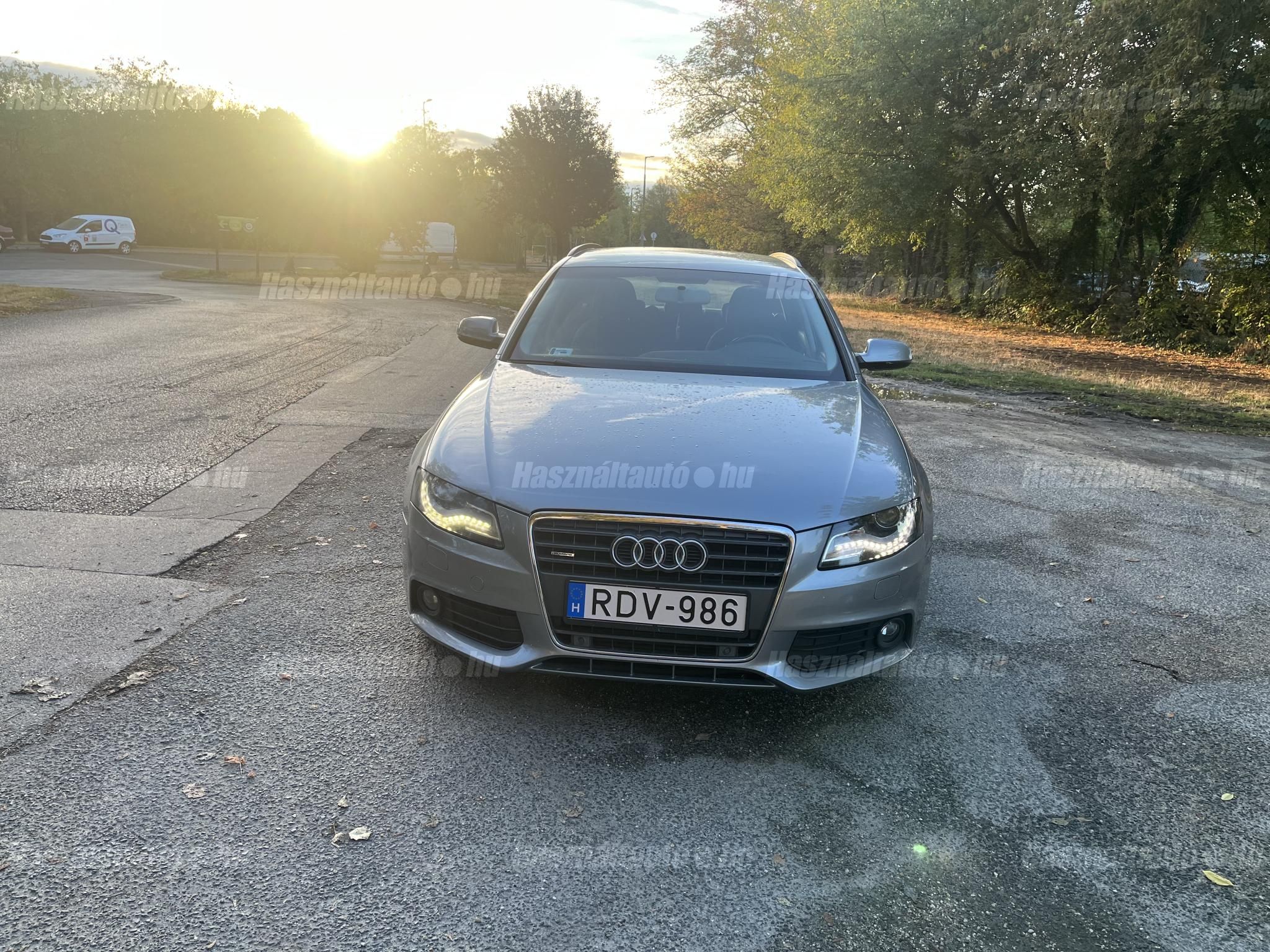 AUDI A4 2010/8 - 1