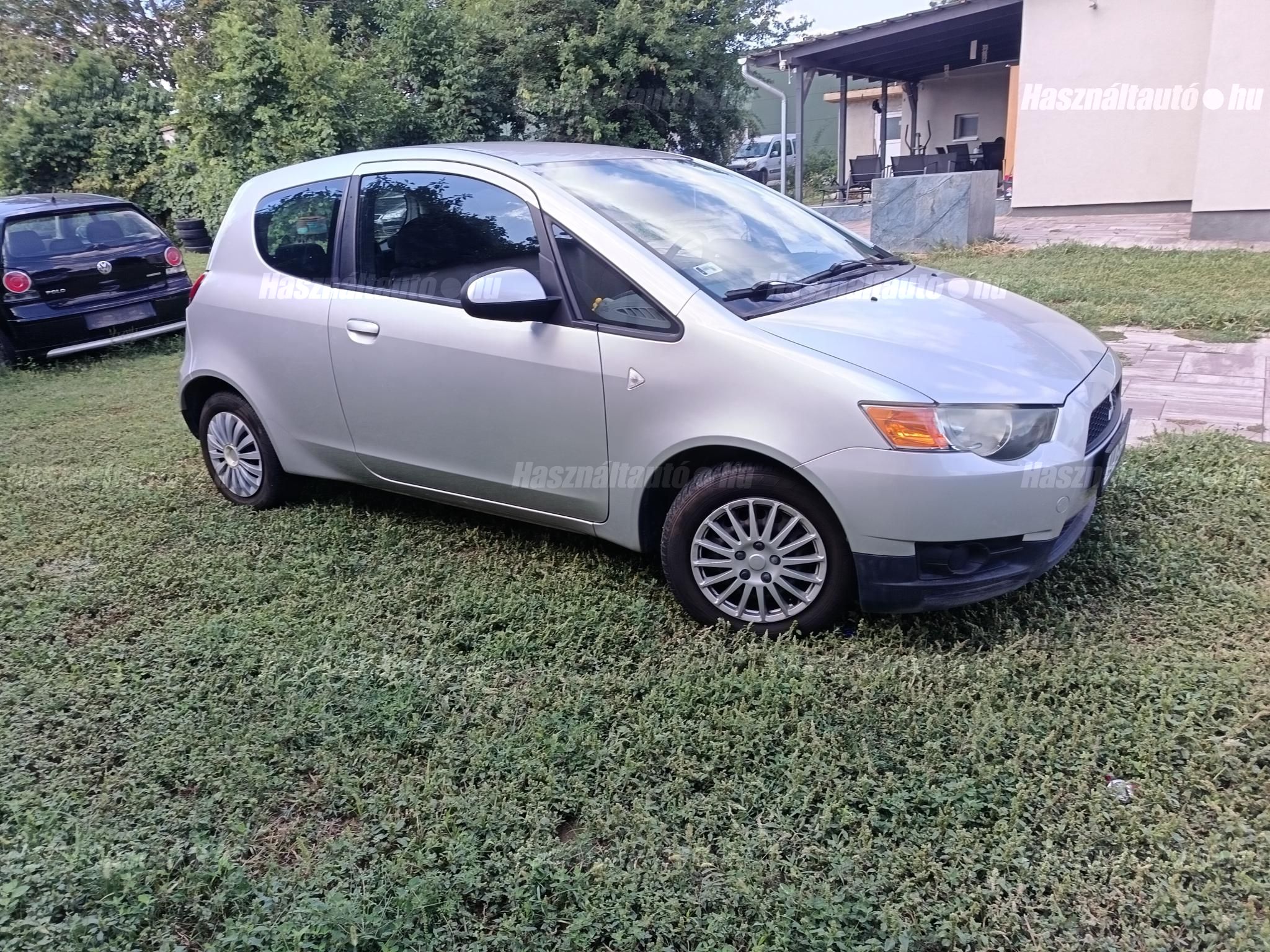 MITSUBISHI COLT 2011/10 - 1
