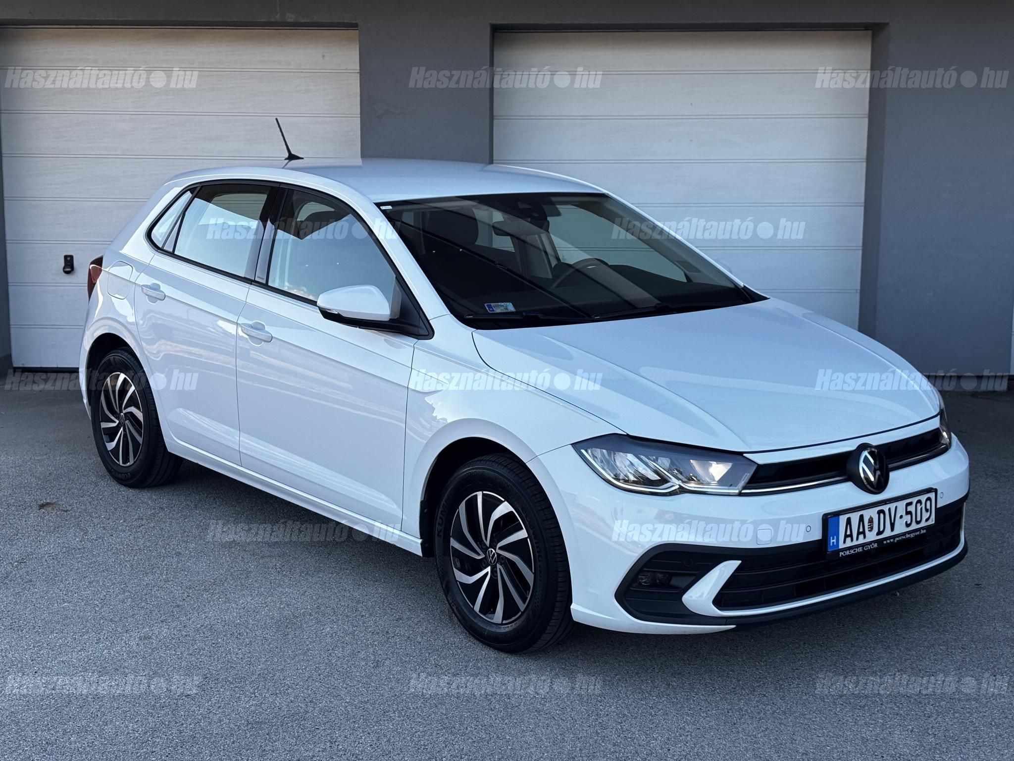 VOLKSWAGEN POLO VI 2022/12 - 1