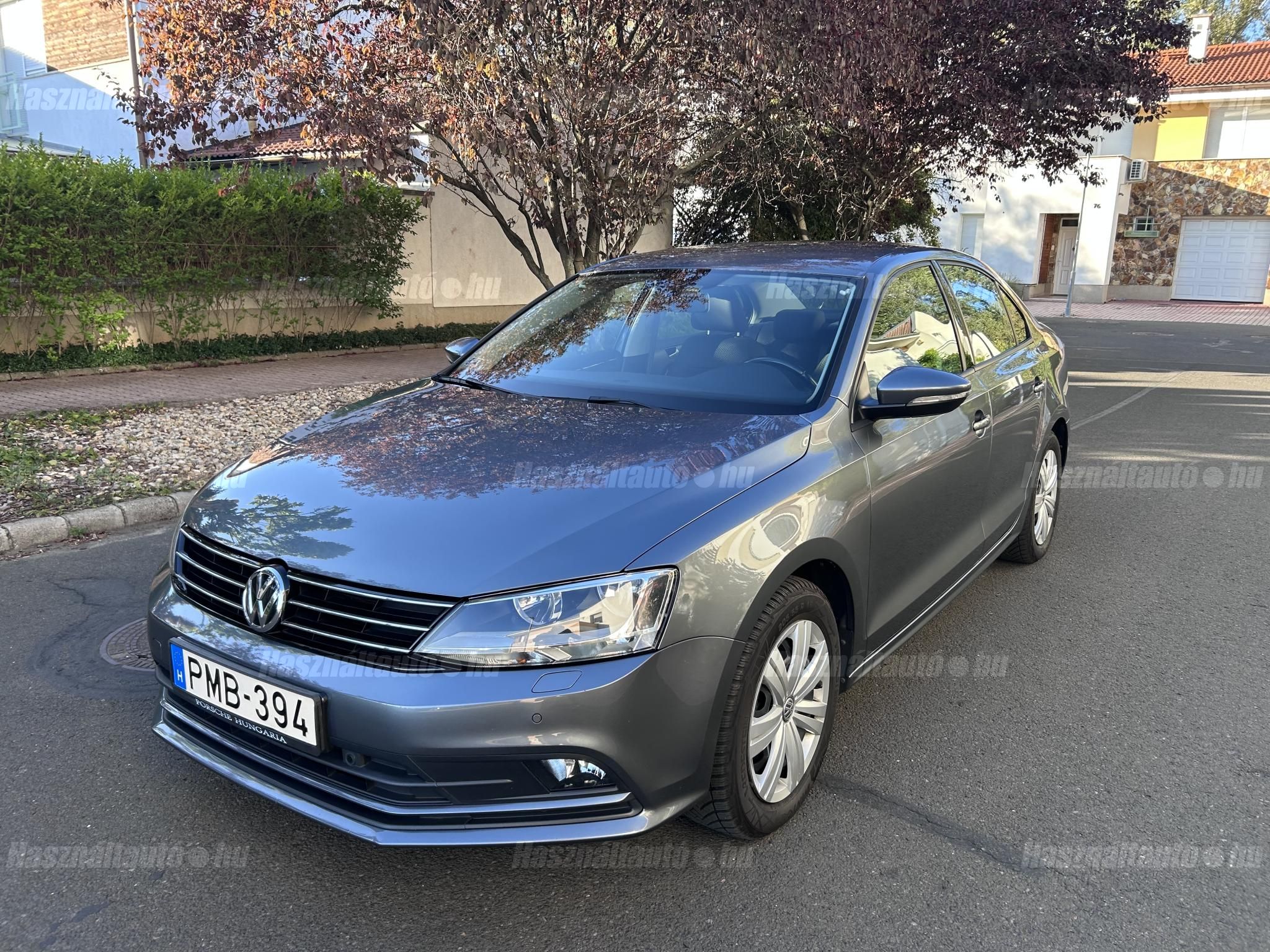 VOLKSWAGEN JETTA VI 2017/12 - 1
