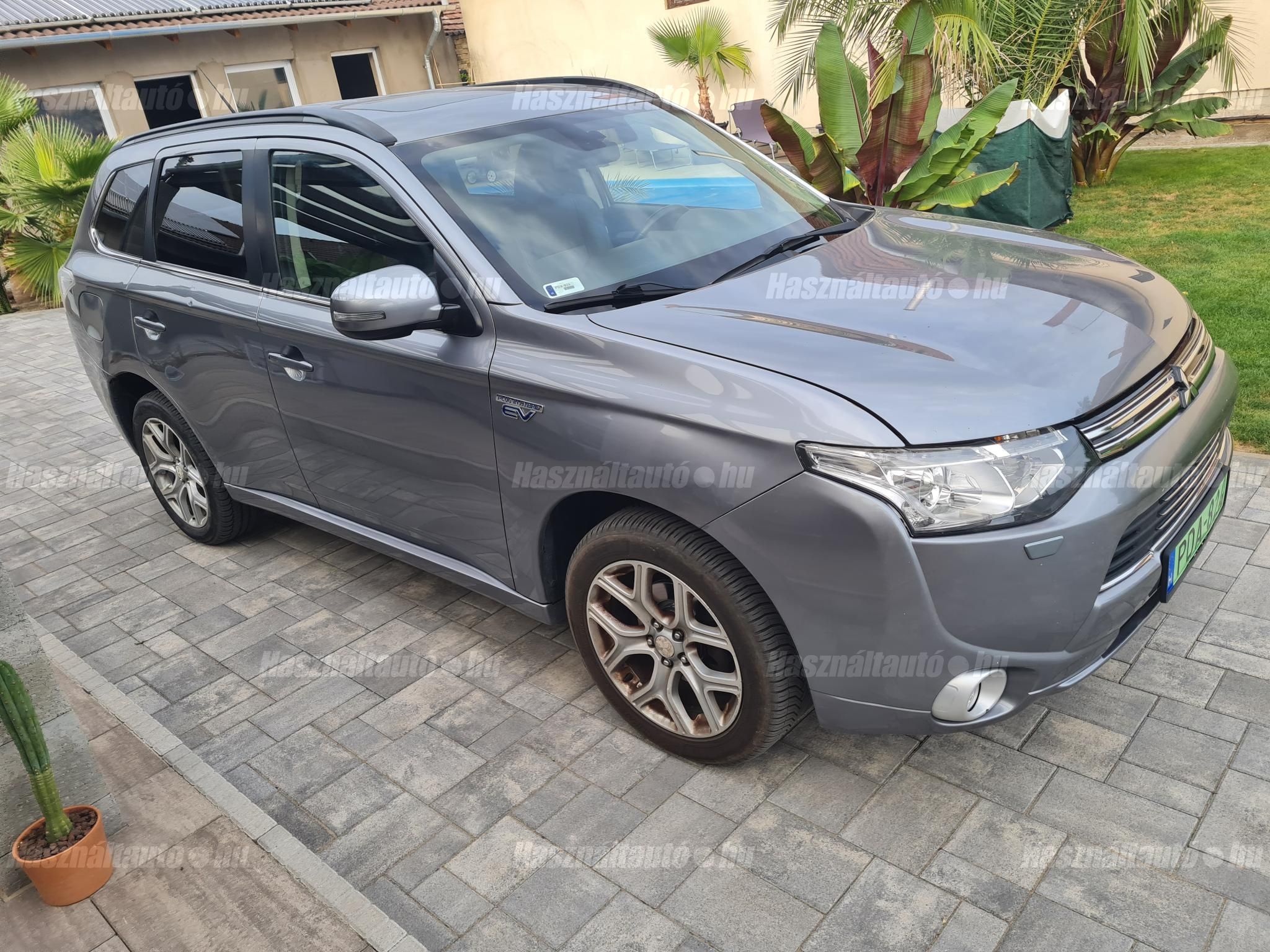 MITSUBISHI OUTLANDER 2014/8 - 1