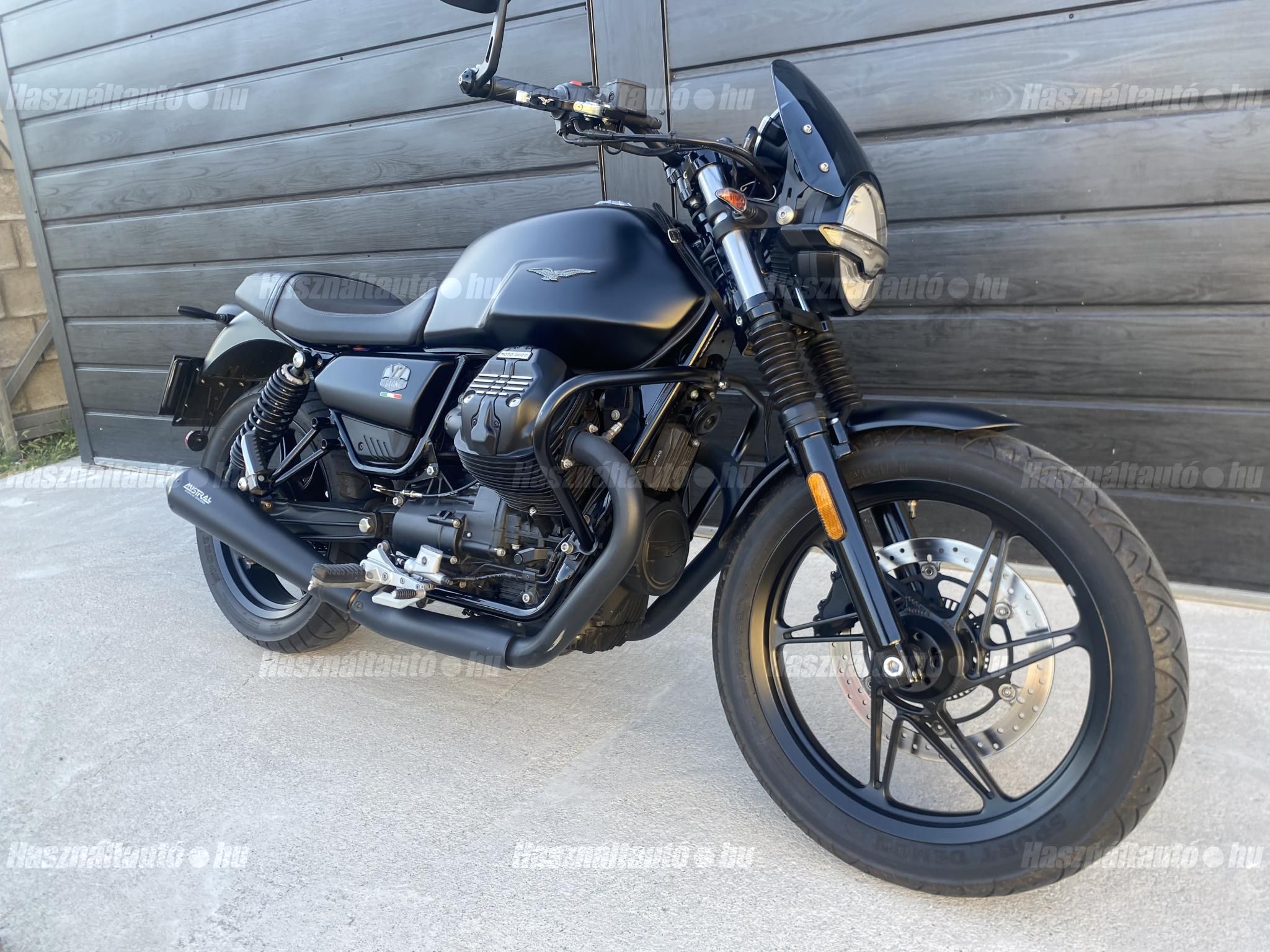 MOTO GUZZI V7 2021/7 - 1