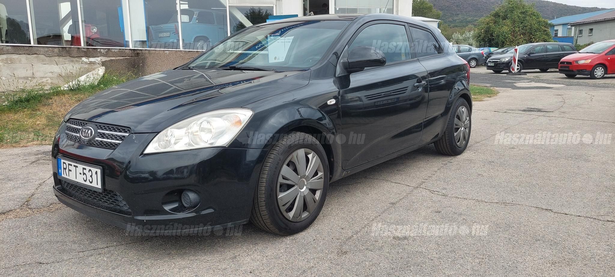 KIA CEE'D 2008/5 - 1