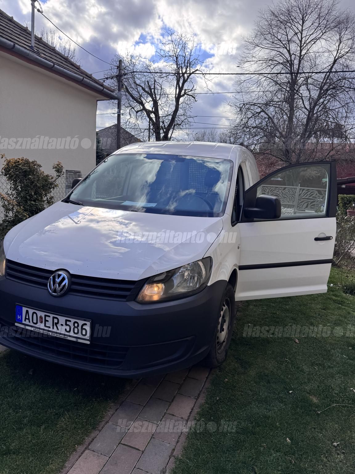 VOLKSWAGEN CADDY 2013 - 1