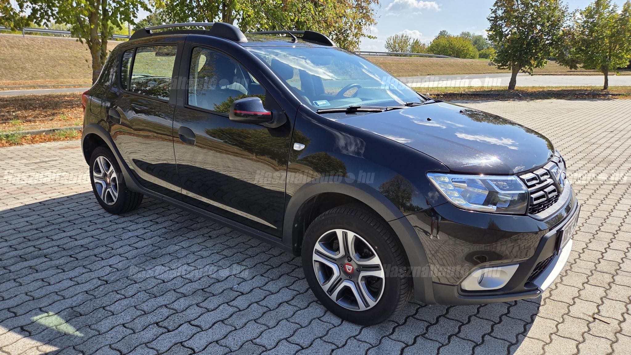 DACIA SANDERO 2019/8 - 1