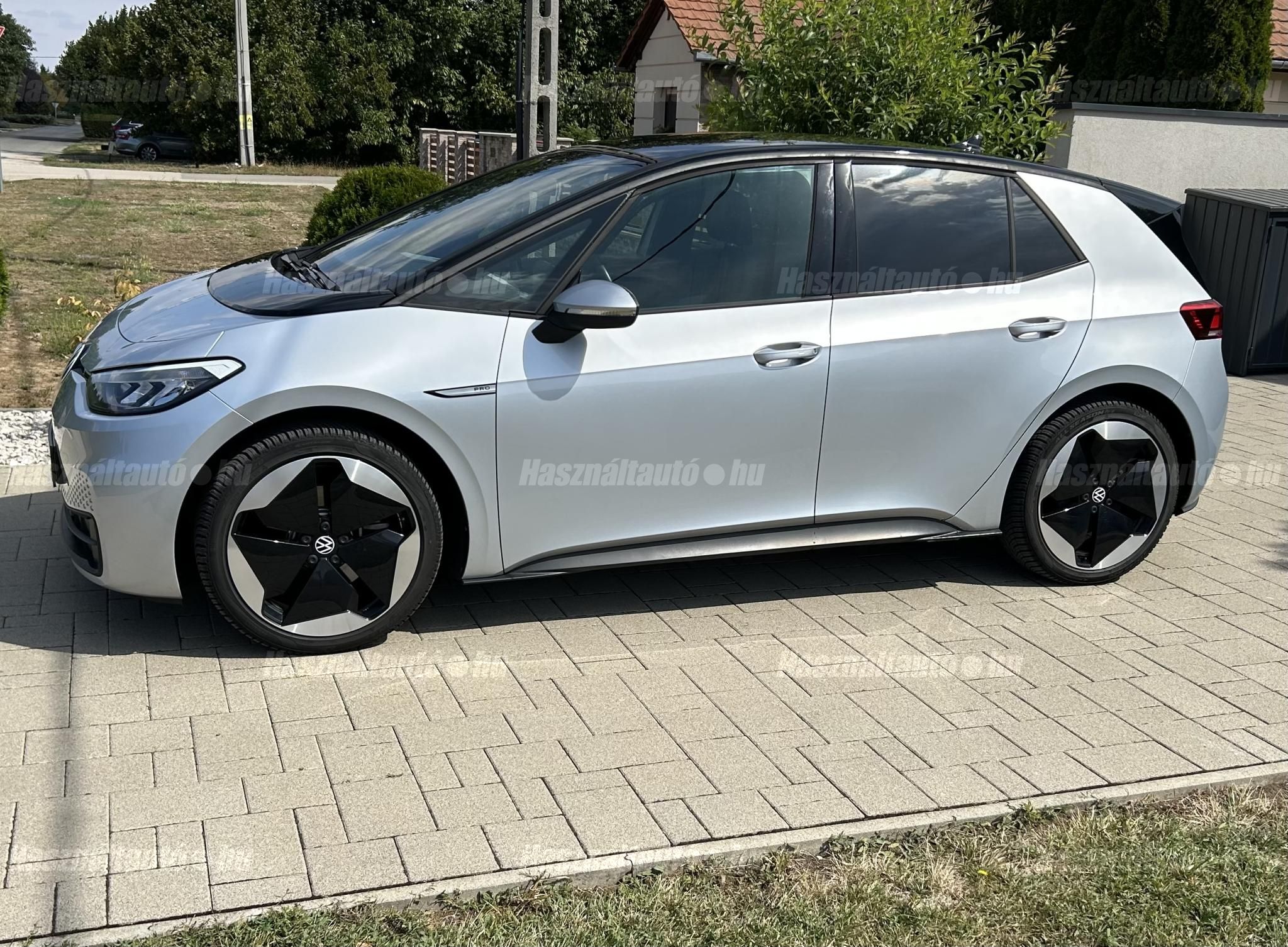 VOLKSWAGEN ID.3 2023/10 - 1