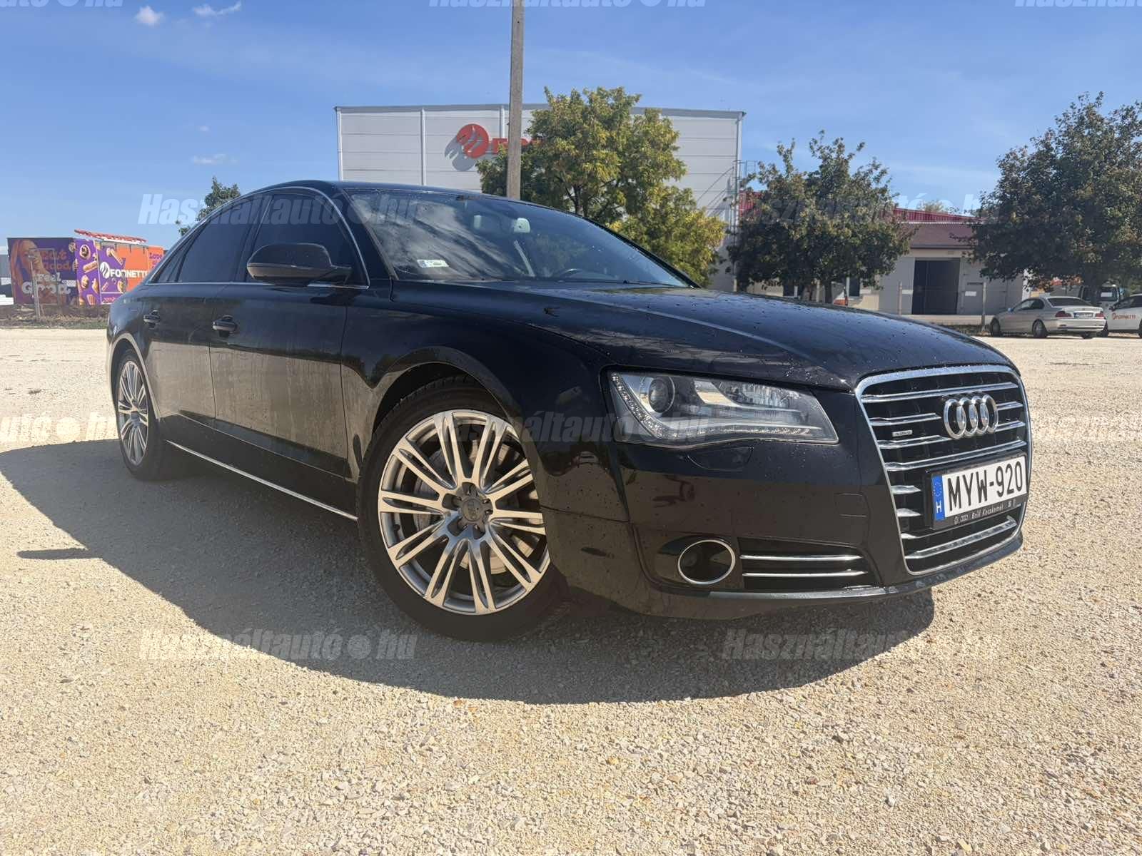 AUDI A8 2010/6 - 1