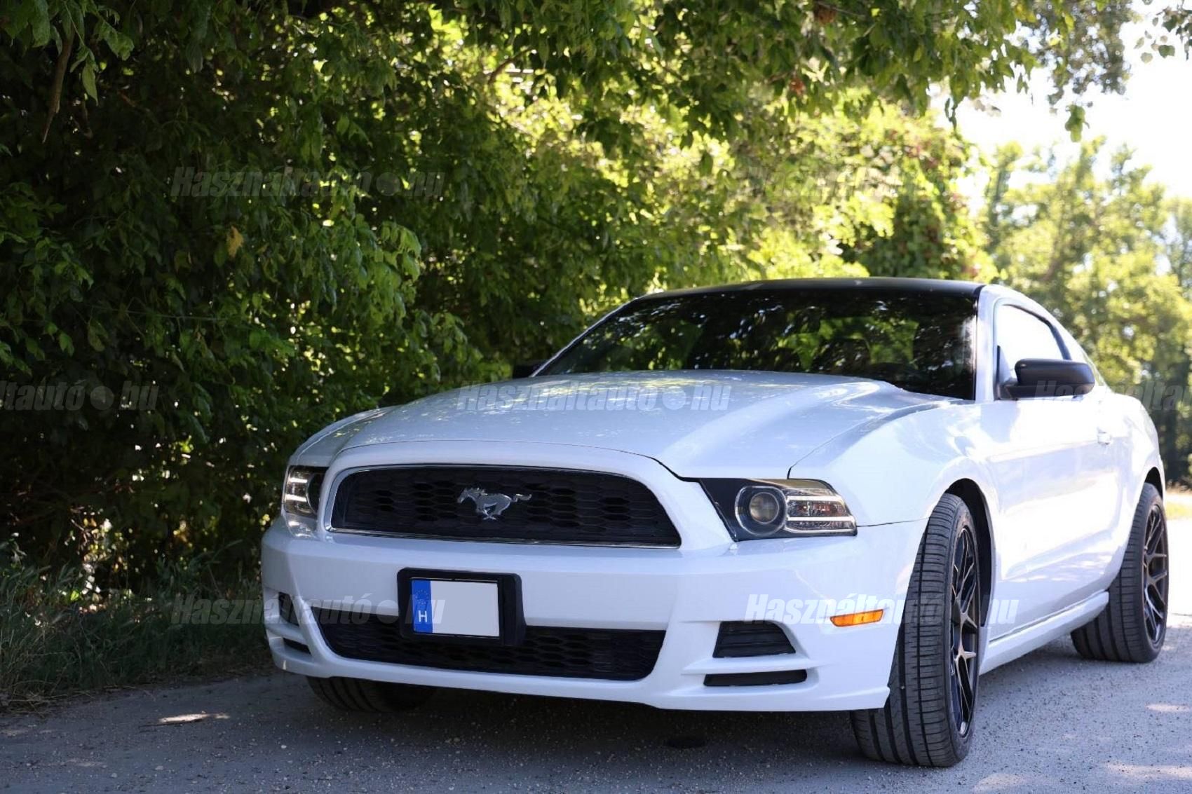 FORD MUSTANG 2014/4 - 1