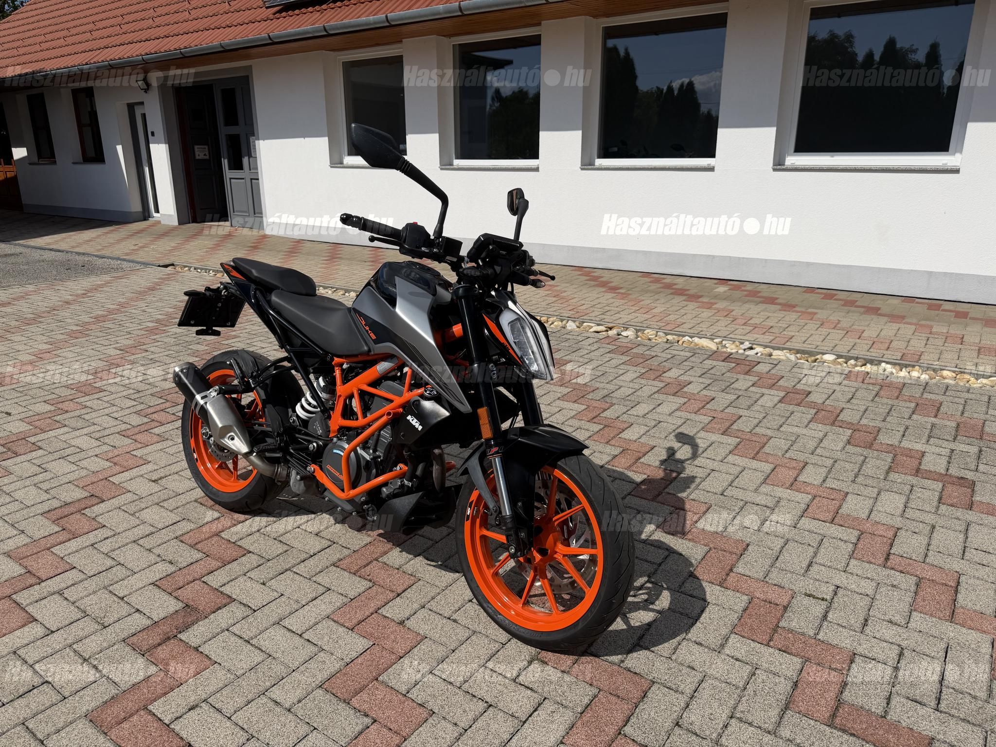 KTM 390 DUKE 2022/6 - 1
