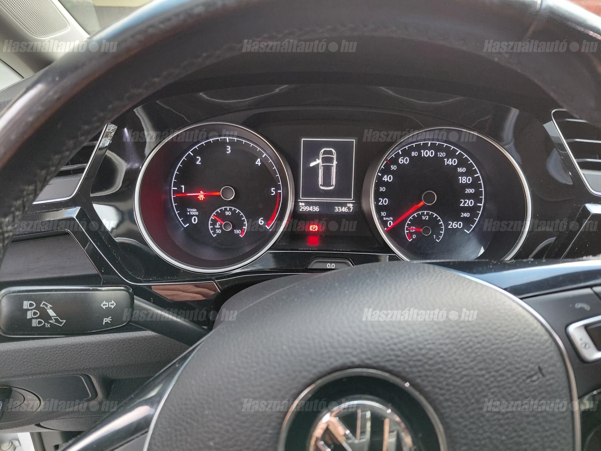 VOLKSWAGEN TOURAN 2016/2 - 1