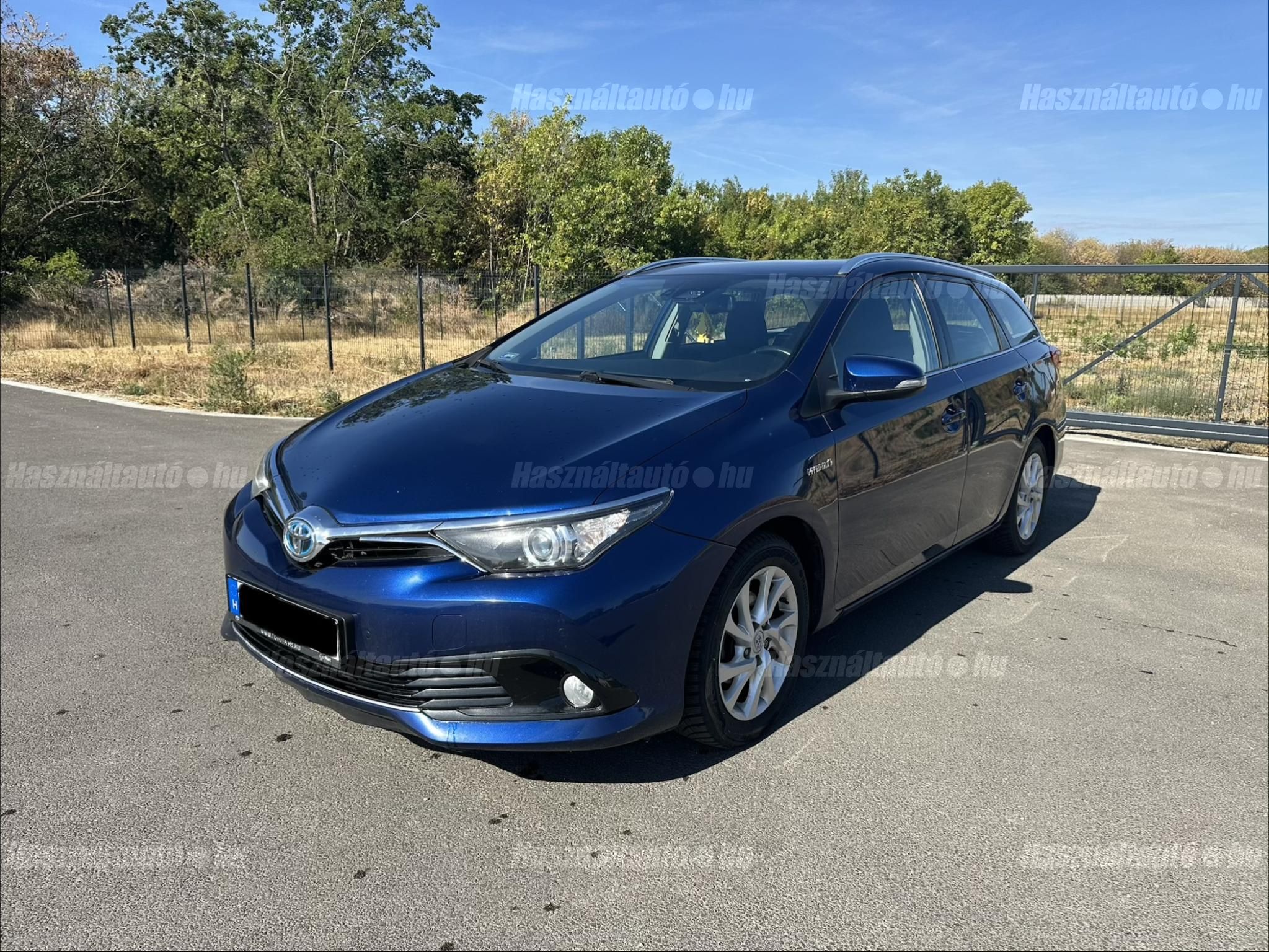 TOYOTA AURIS 2017/8 - 1