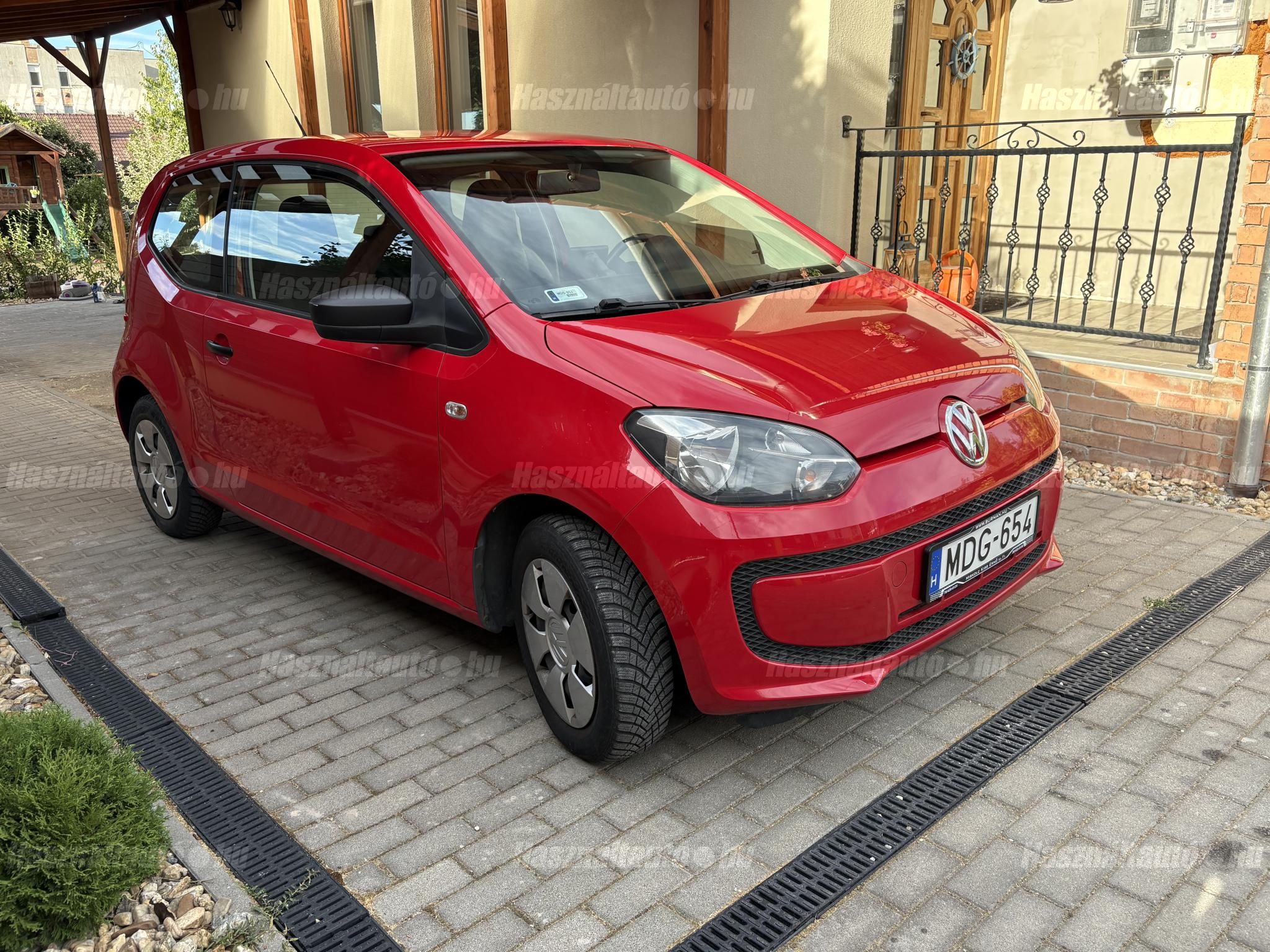 VOLKSWAGEN UP 2012/6 - 1