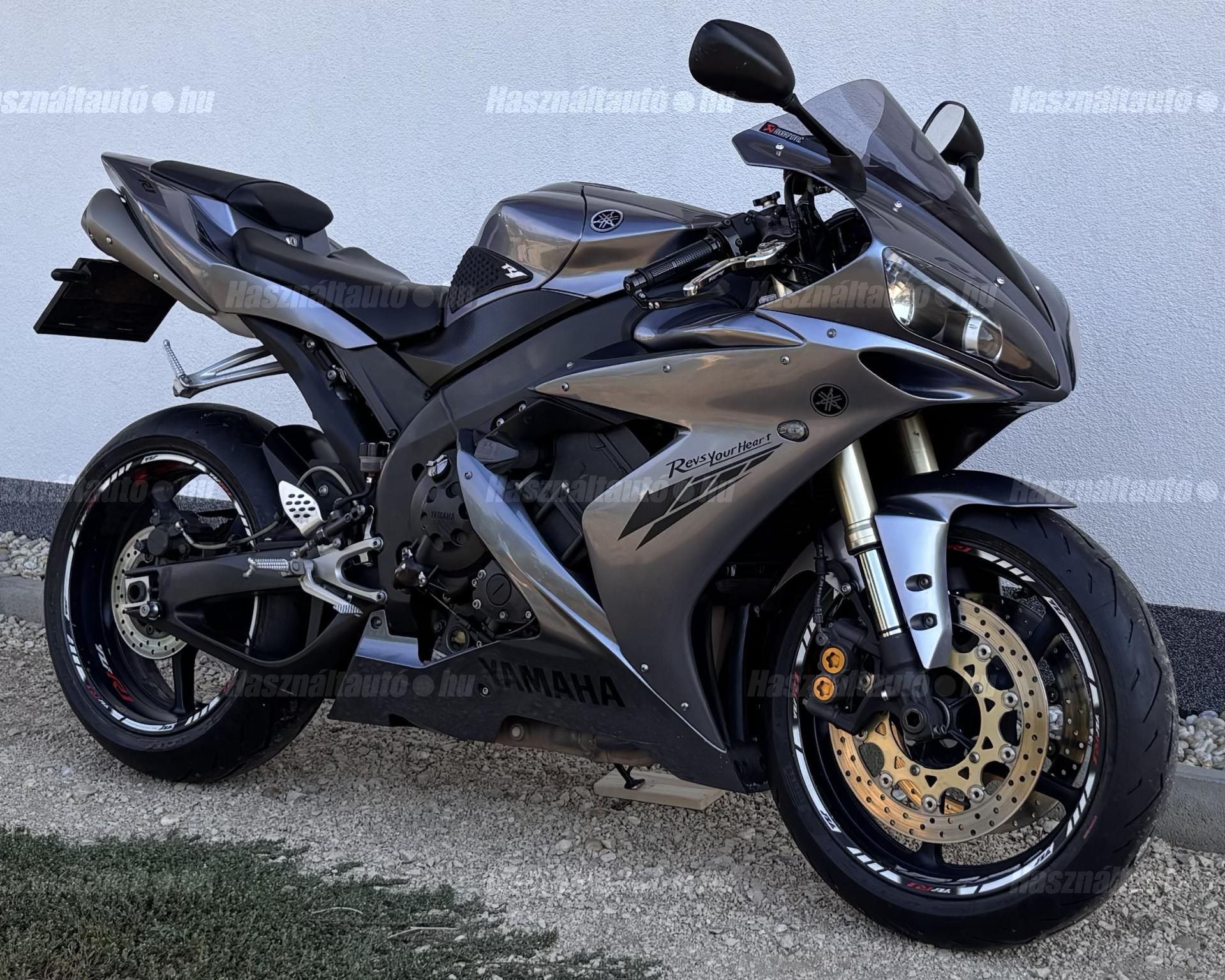 YAMAHA YZF R1 2005/10 - 1