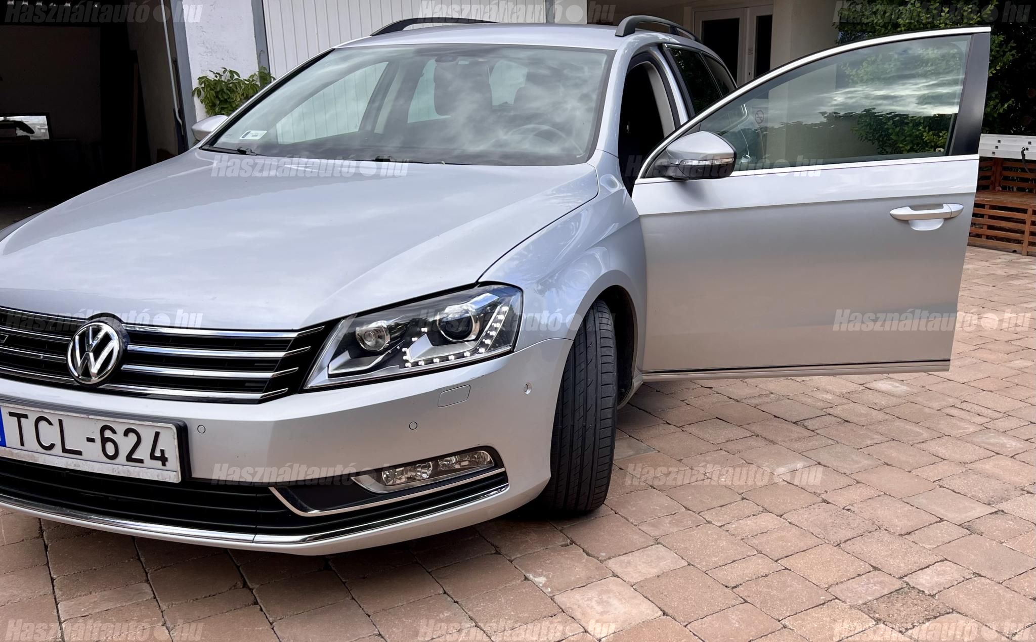 VOLKSWAGEN PASSAT VII 2012/6 - 1