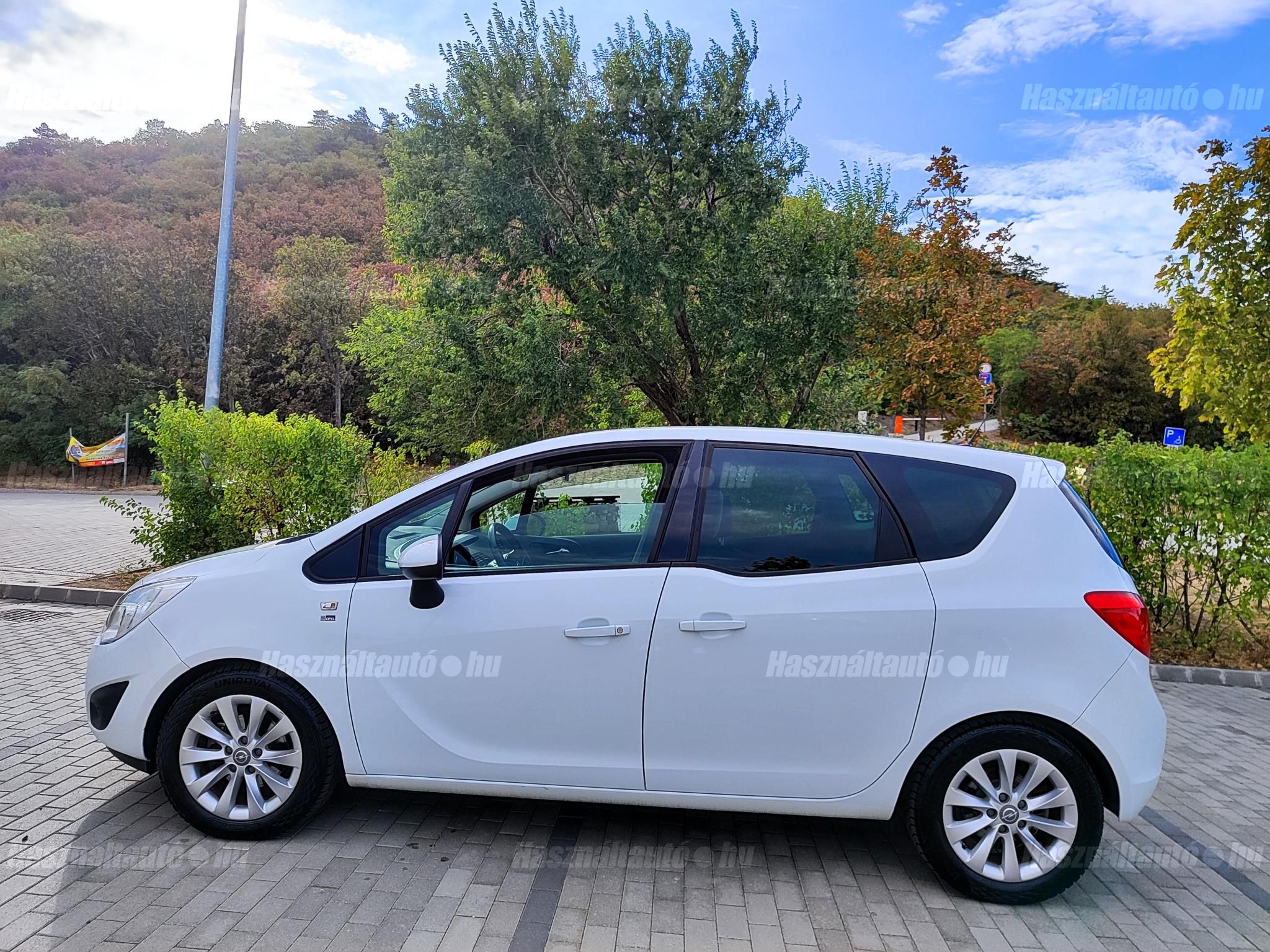 OPEL MERIVA B 2012/8 - 1